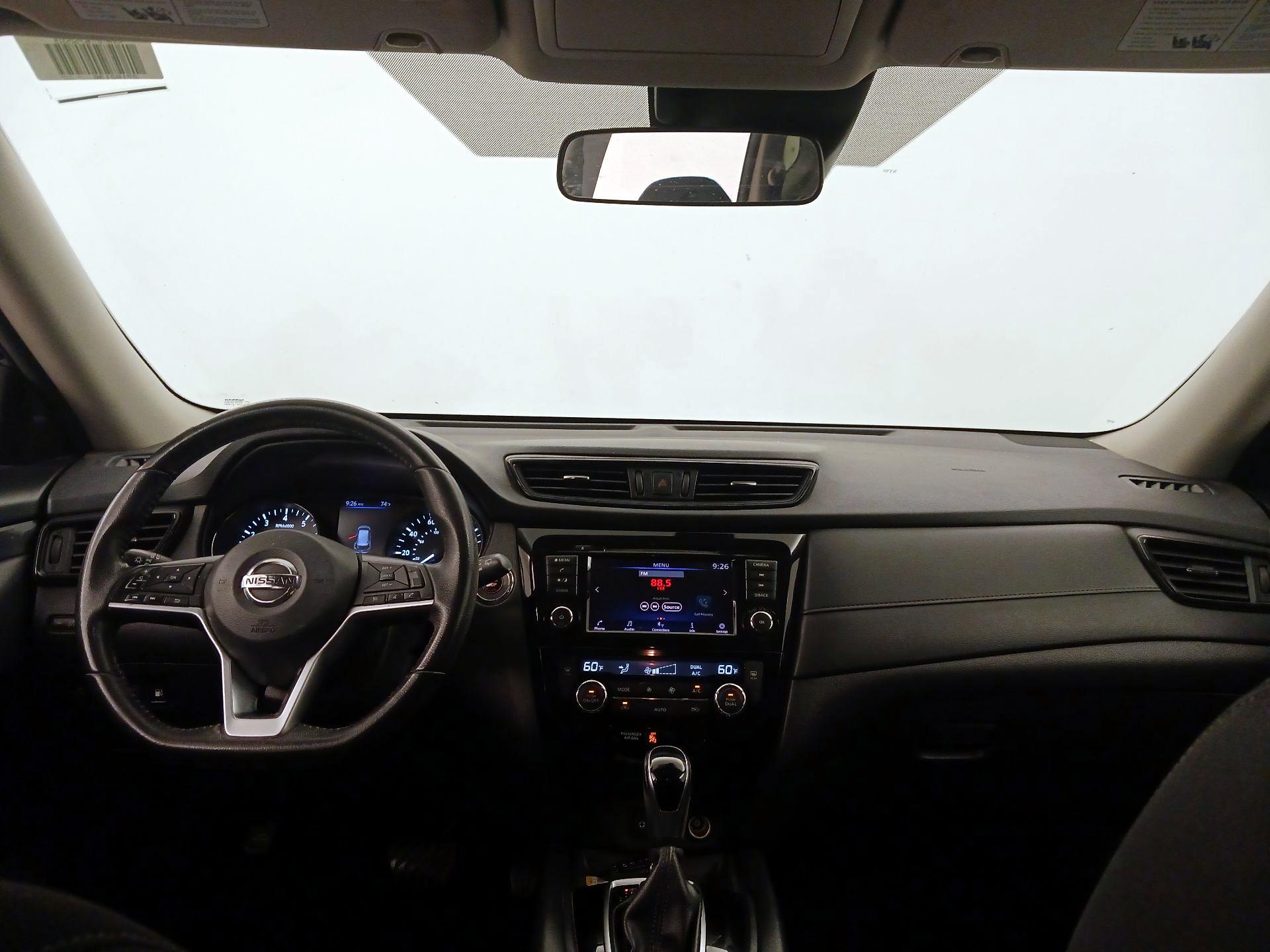 Thumbnail: 2020 Nissan Rogue - 9