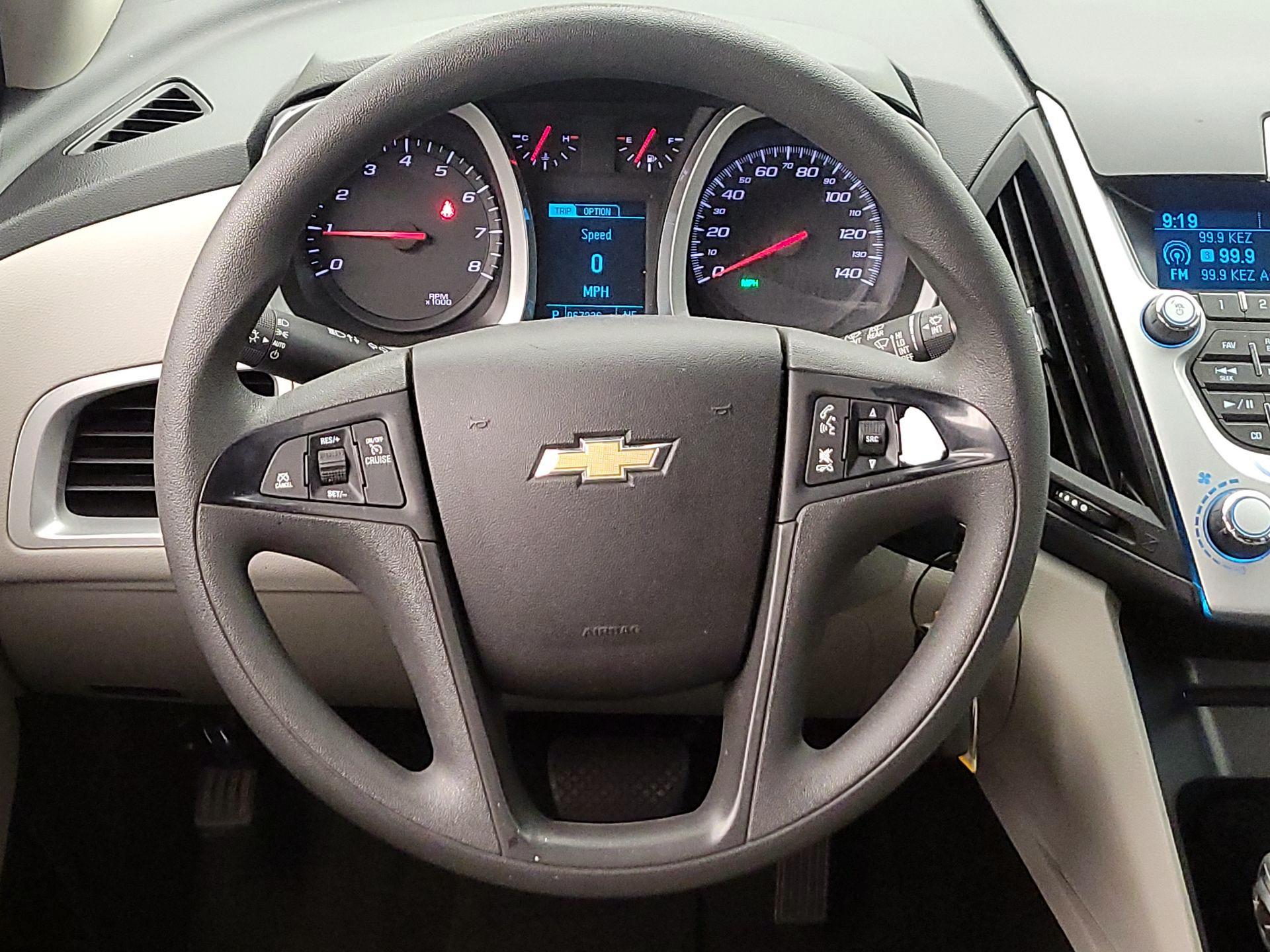 Thumbnail: 2015 Chevrolet Equinox - 10