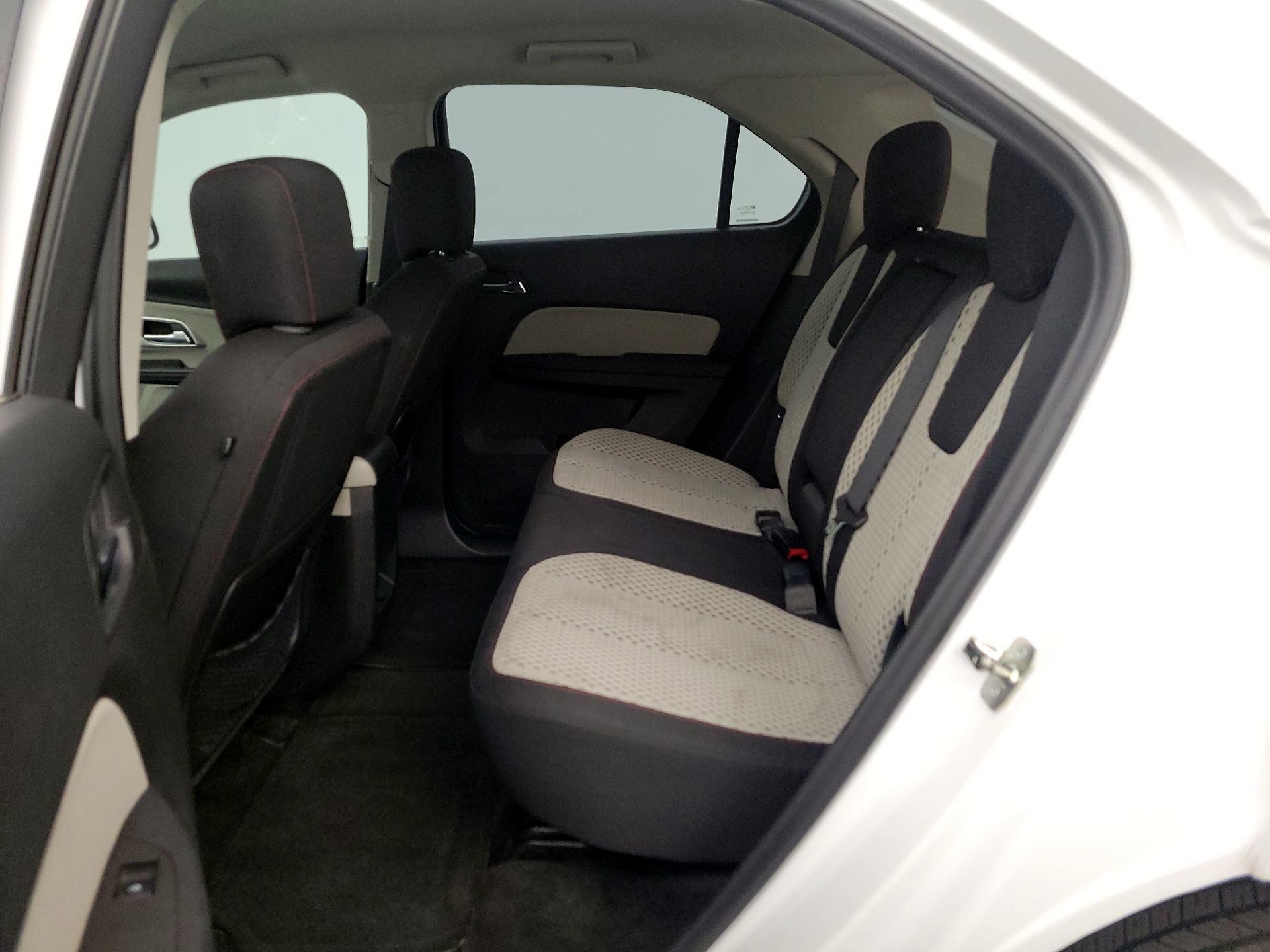 Thumbnail: 2015 Chevrolet Equinox - 17