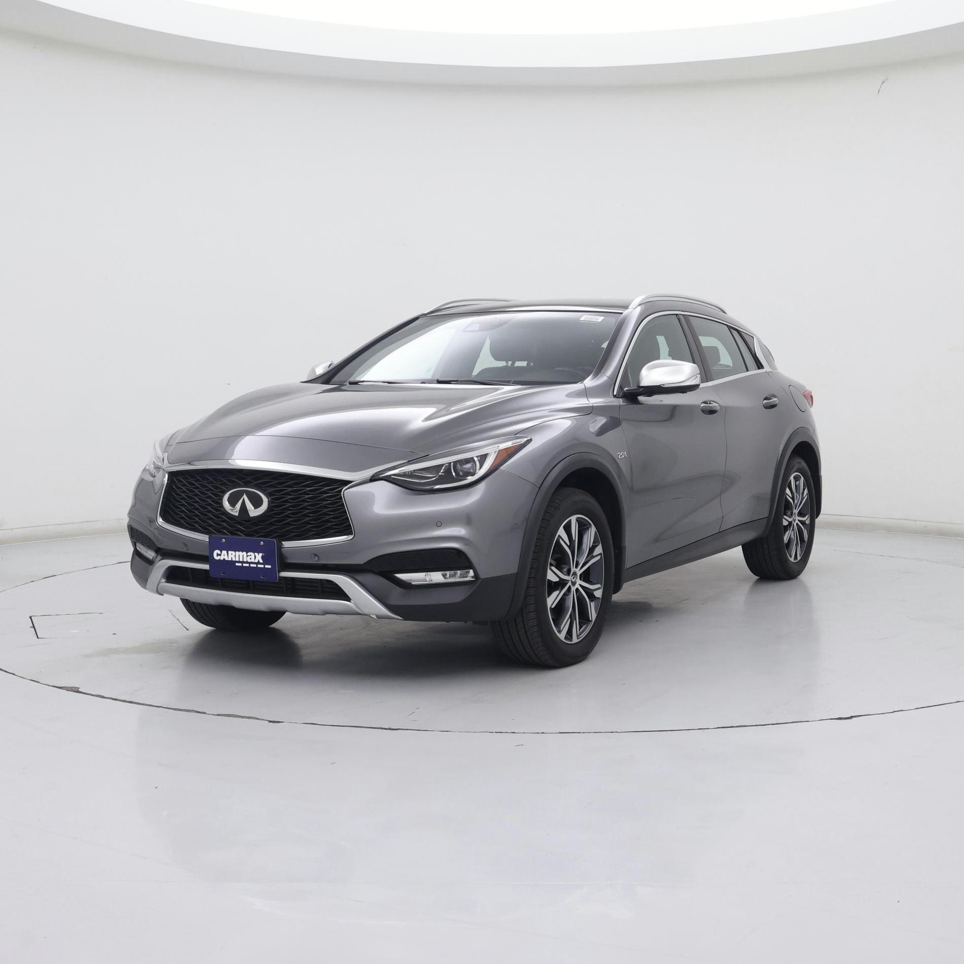 Thumbnail: 2017 INFINITI QX30 - 4