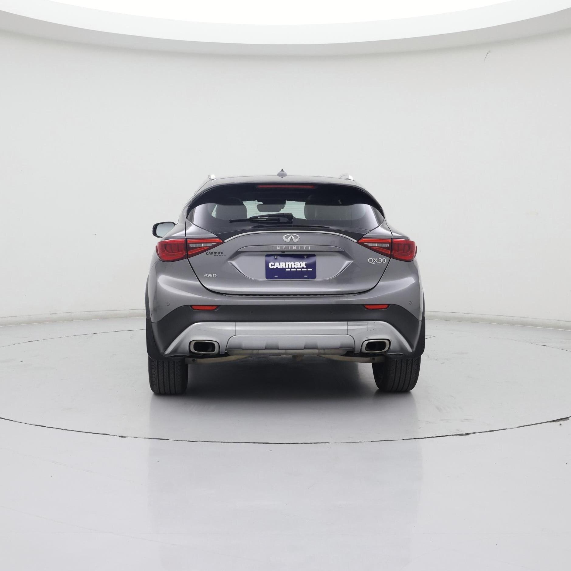 Thumbnail: 2017 INFINITI QX30 - 6
