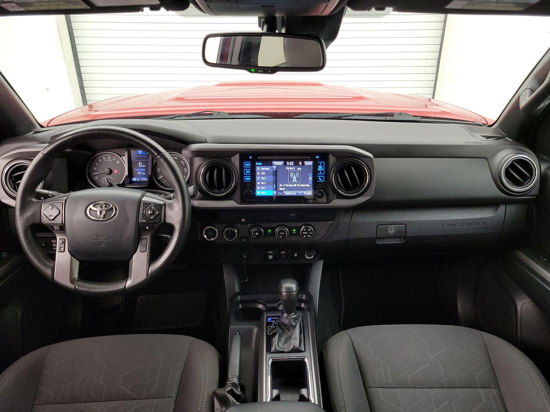 Thumbnail: 2019 Toyota Tacoma - 9