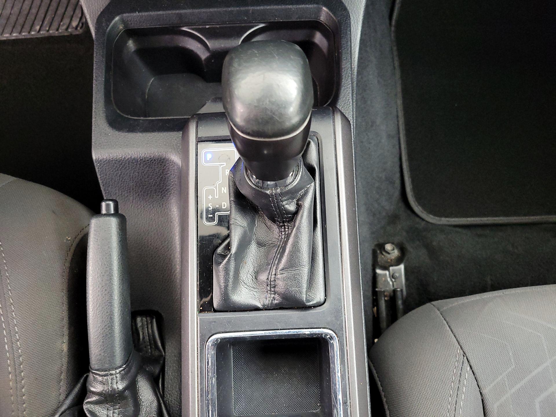 Thumbnail: 2019 Toyota Tacoma - 17