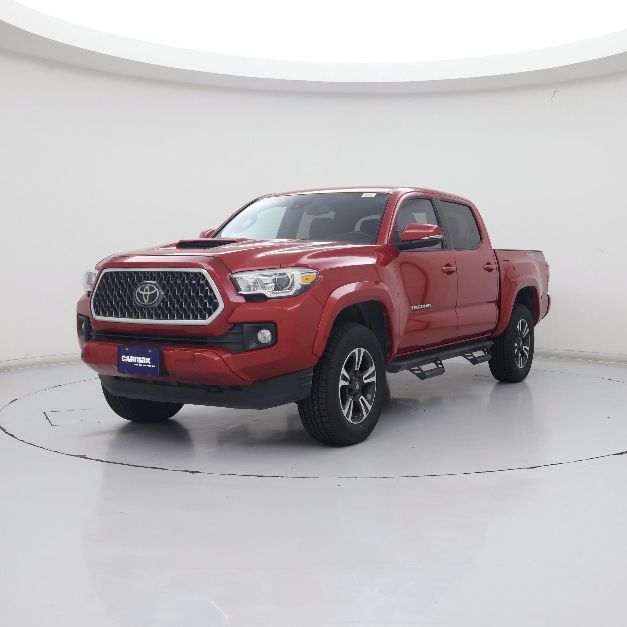 Thumbnail: 2019 Toyota Tacoma - 4