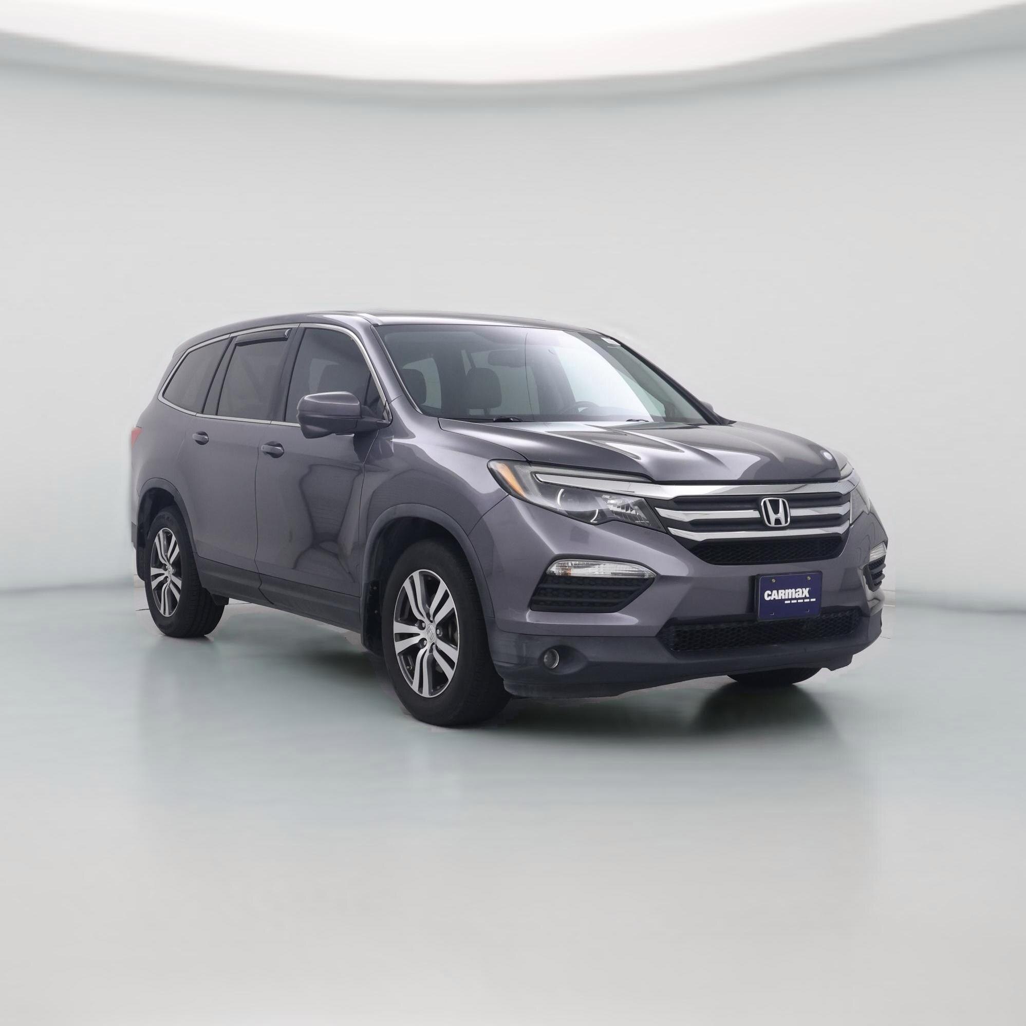 This 2017 Honda Pilot Touring has all the bells and whistles