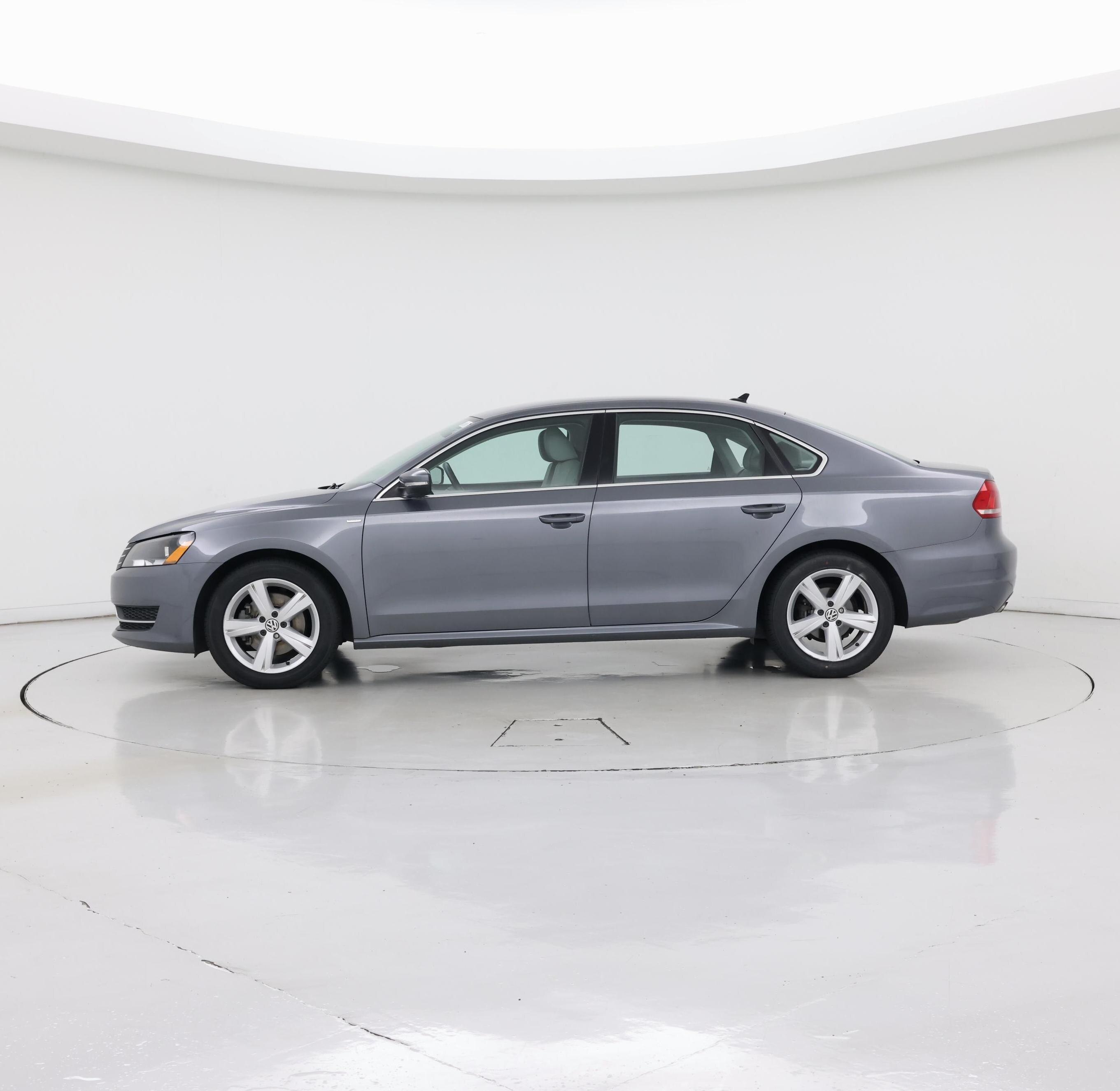 Thumbnail: 2014 Volkswagen Passat - 3