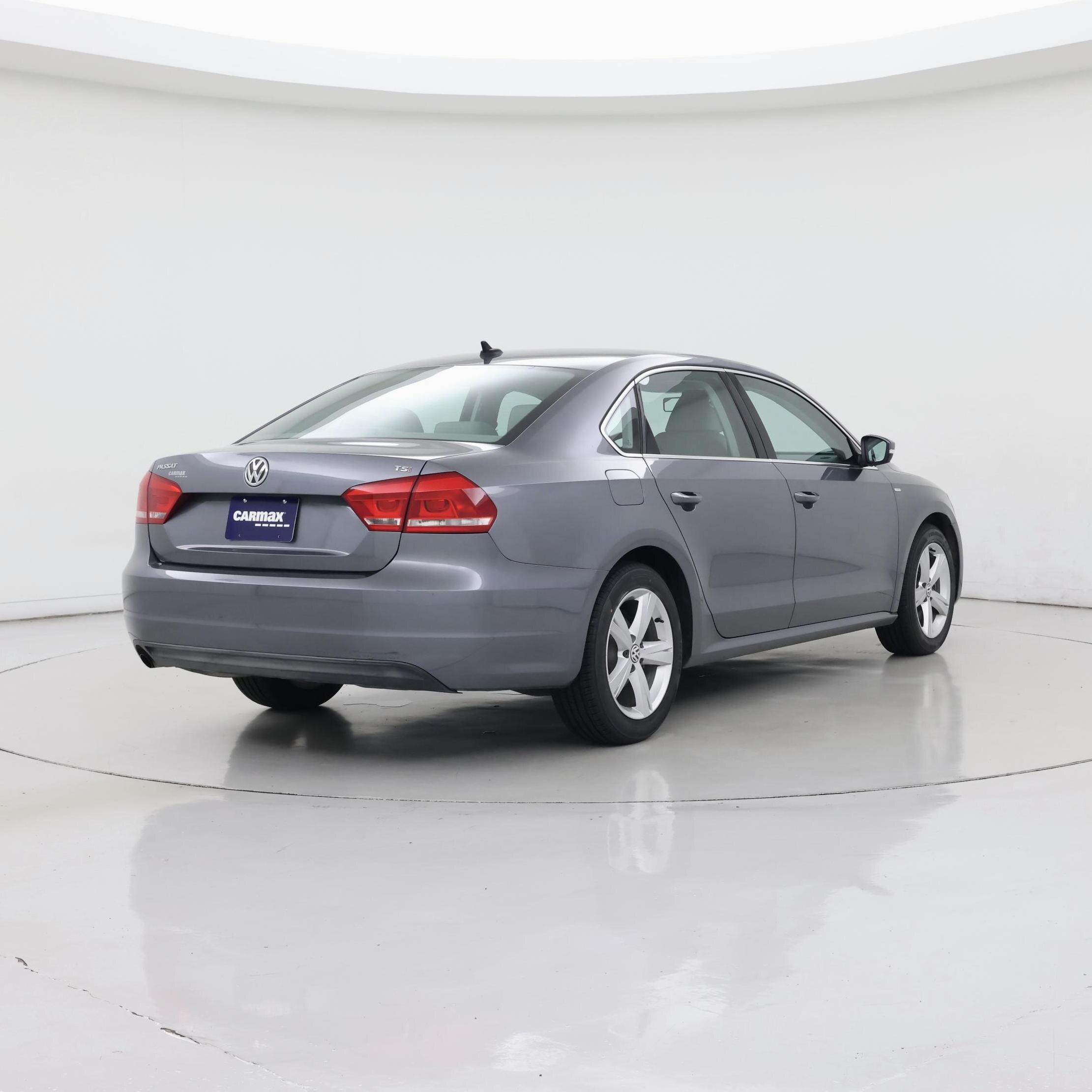 Thumbnail: 2014 Volkswagen Passat - 8