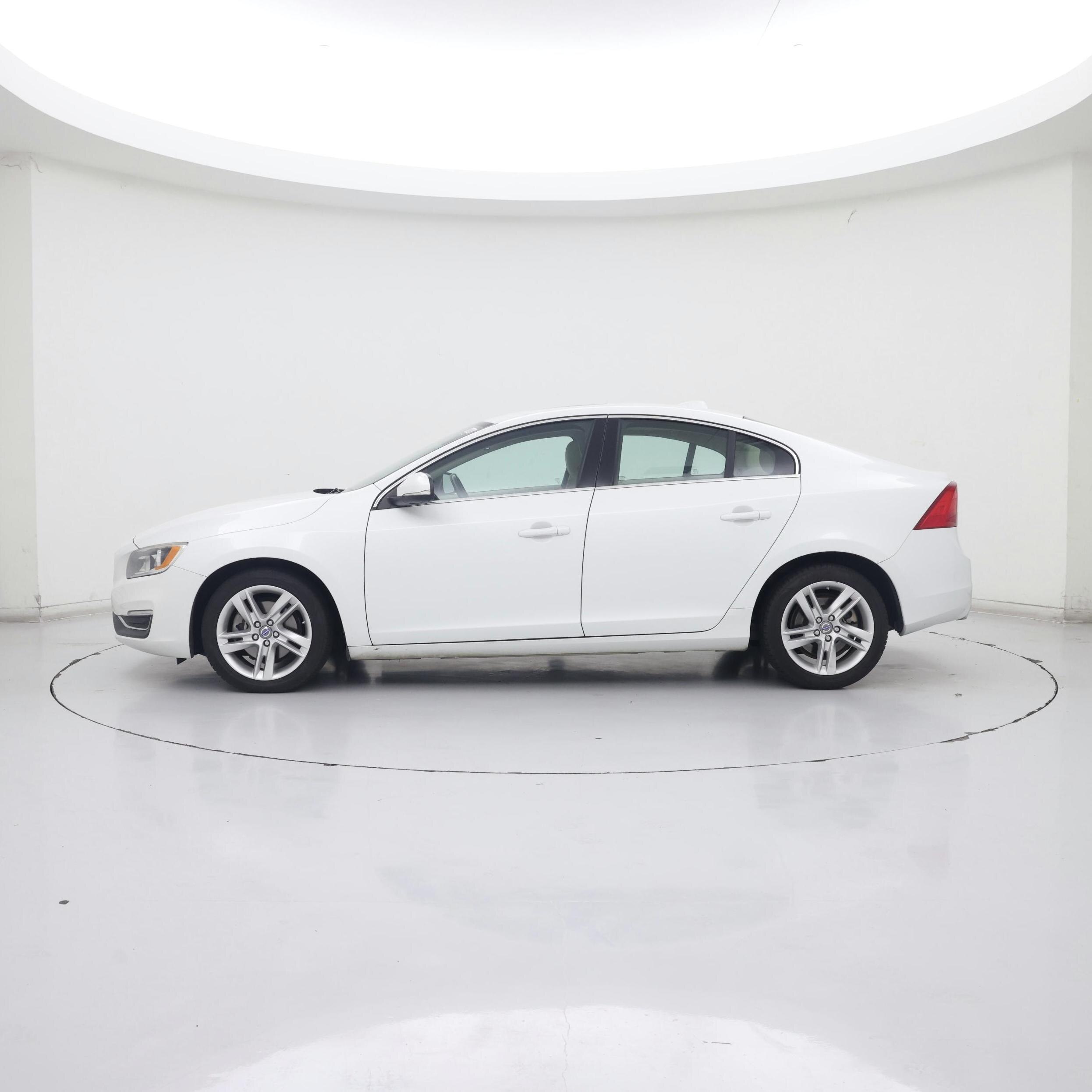 Thumbnail: 2015 Volvo S60 - 3