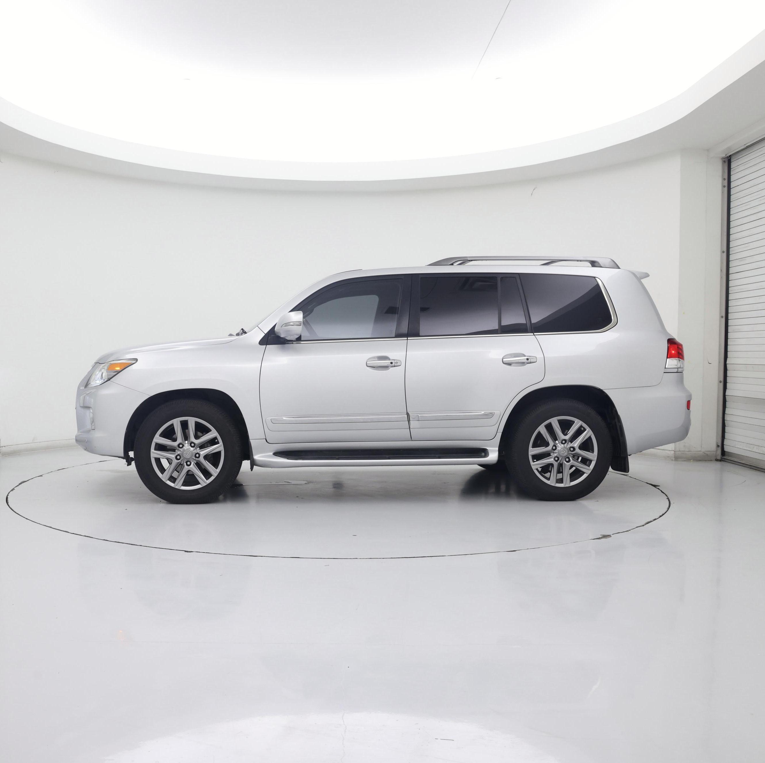 Thumbnail: 2015 Lexus LX - 3