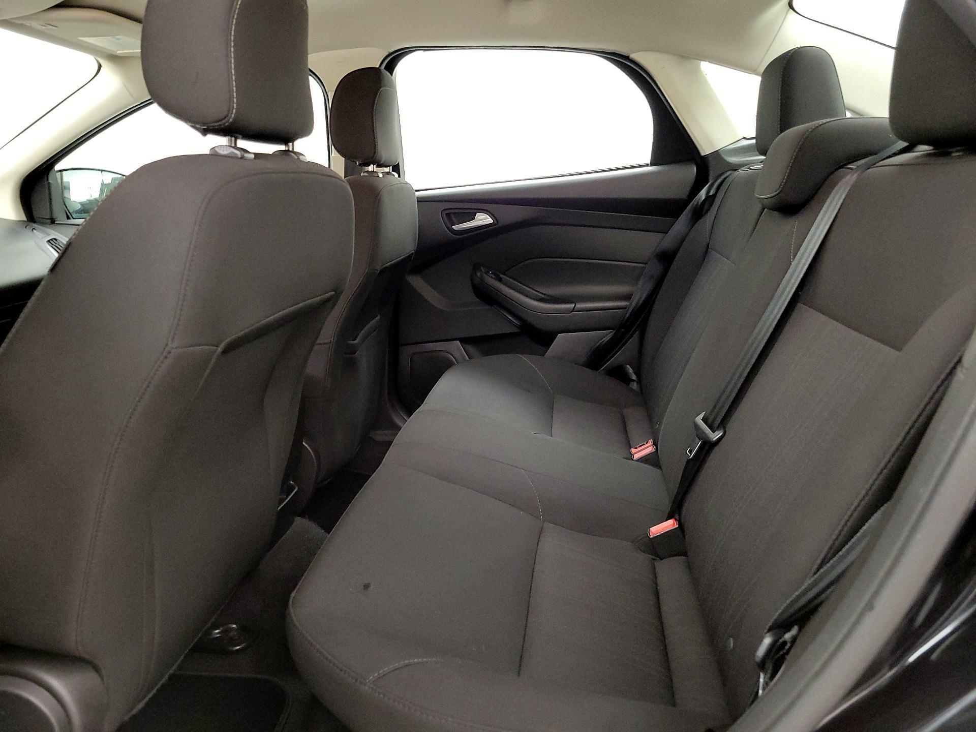 Thumbnail: 2018 Ford Focus - 19