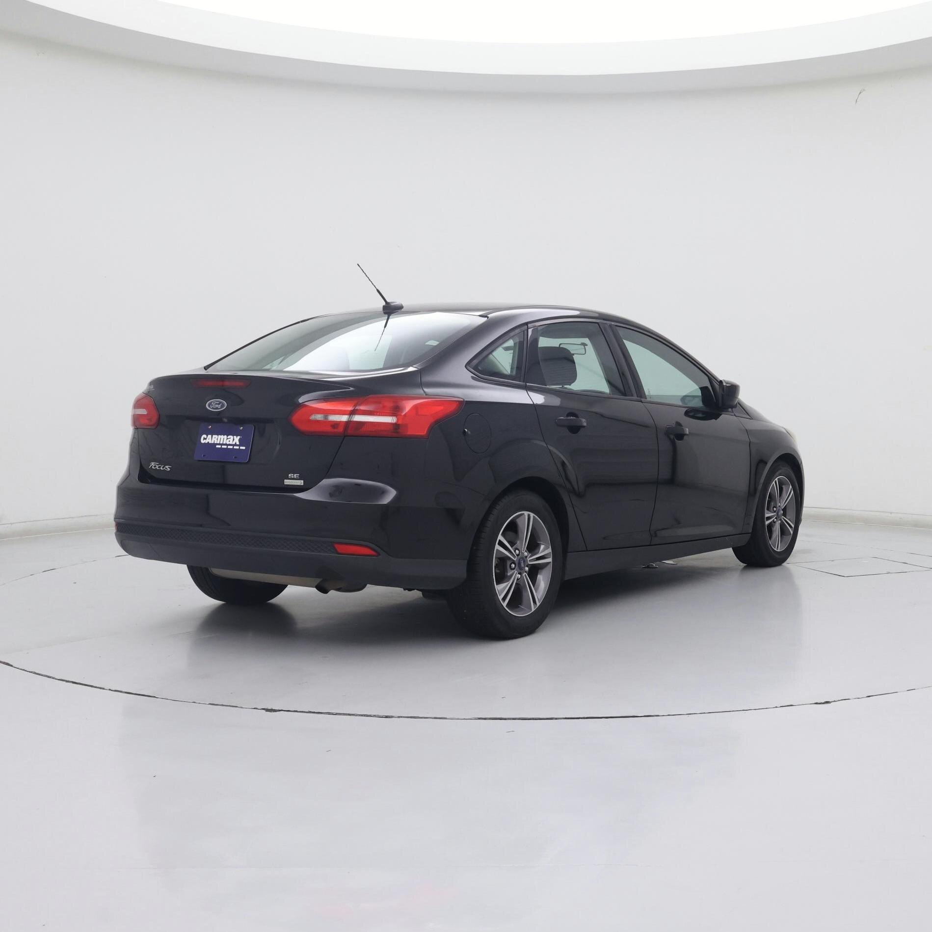 Thumbnail: 2018 Ford Focus - 8