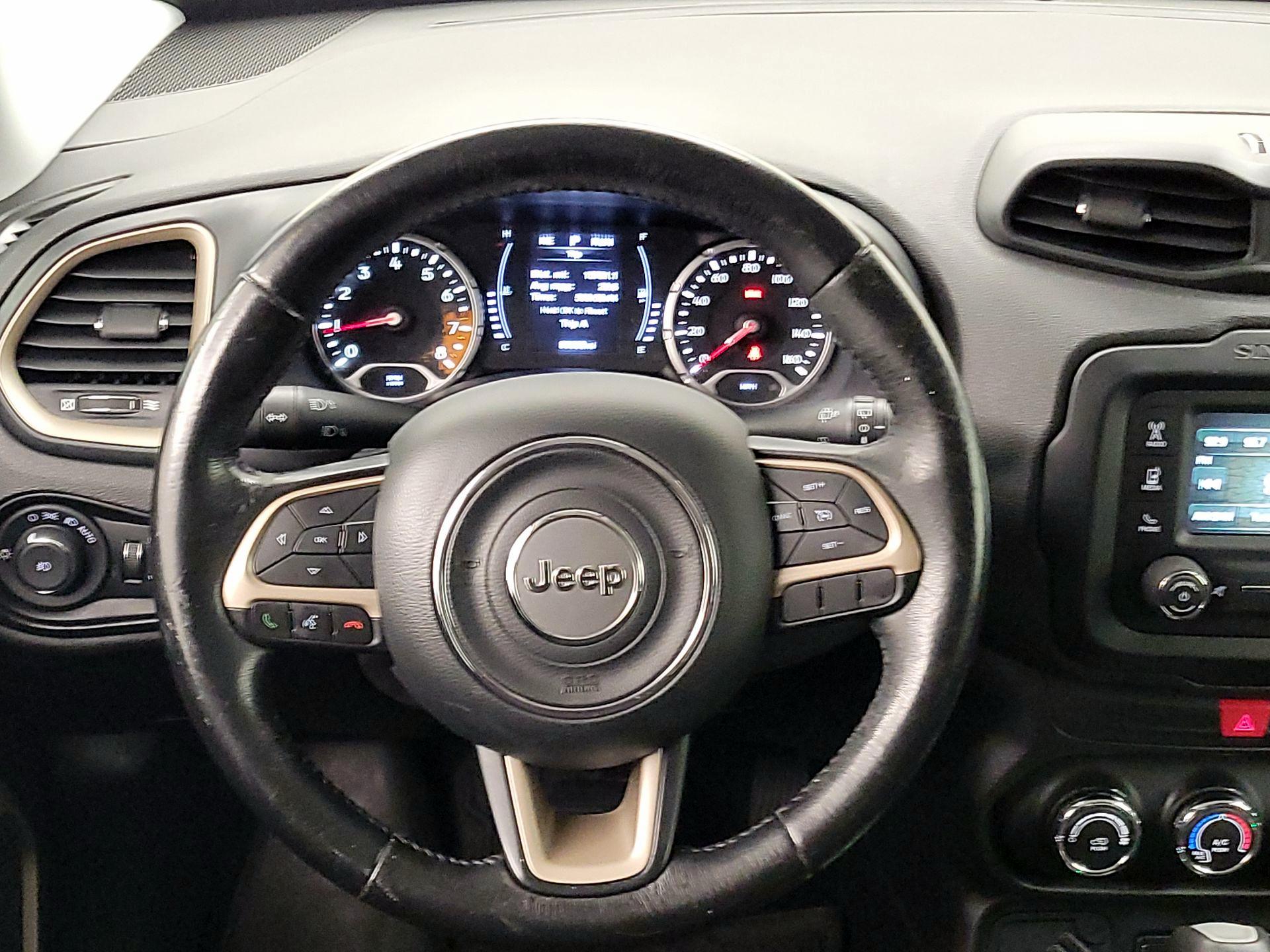 Thumbnail: 2017 Jeep Renegade - 10