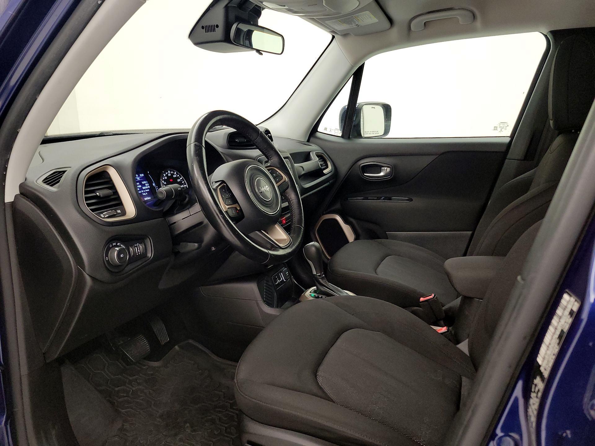 Thumbnail: 2017 Jeep Renegade - 11