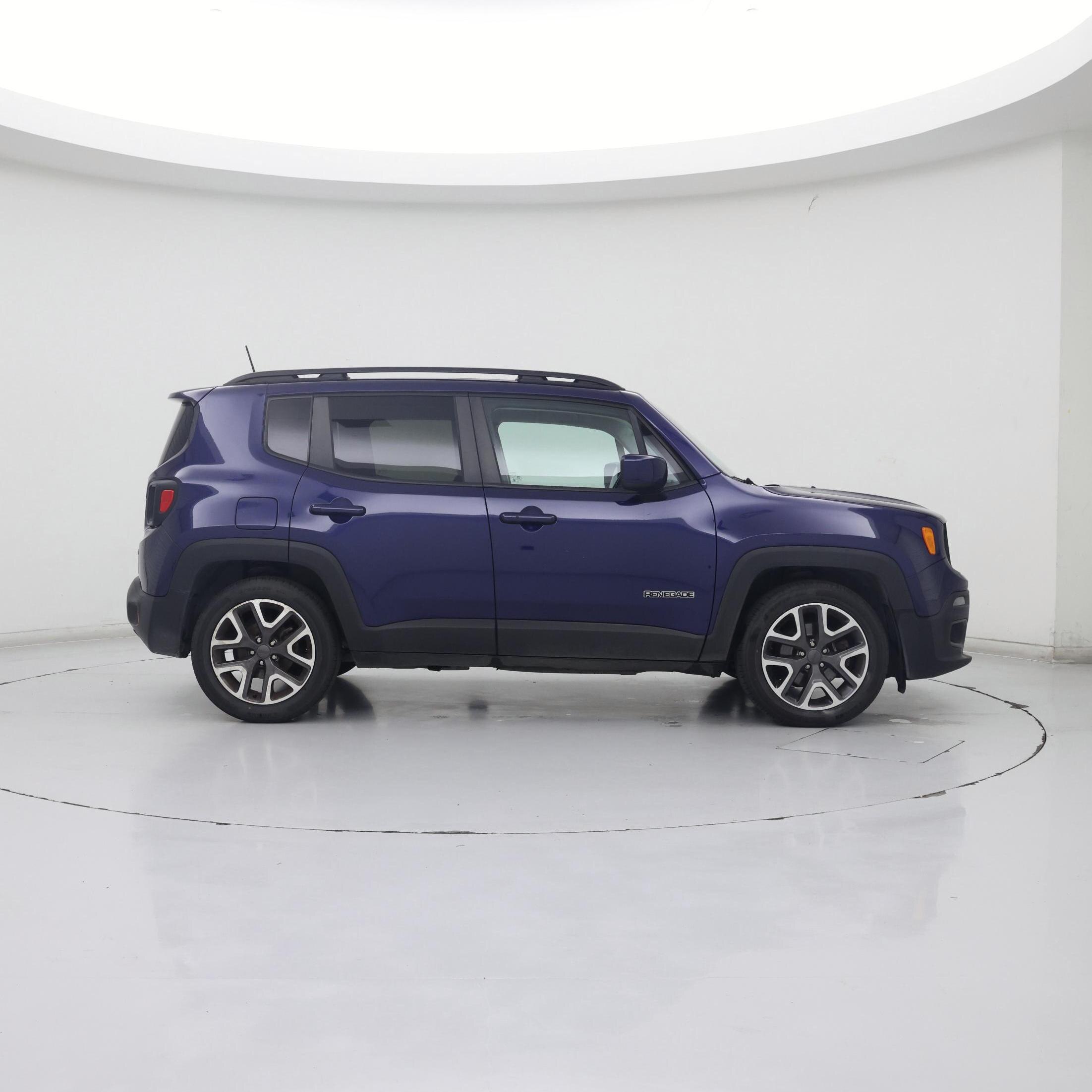 Thumbnail: 2017 Jeep Renegade - 7