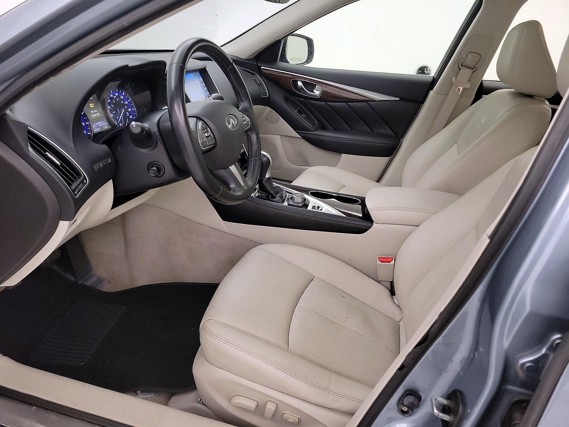 Thumbnail: 2014 INFINITI Q50 - 11