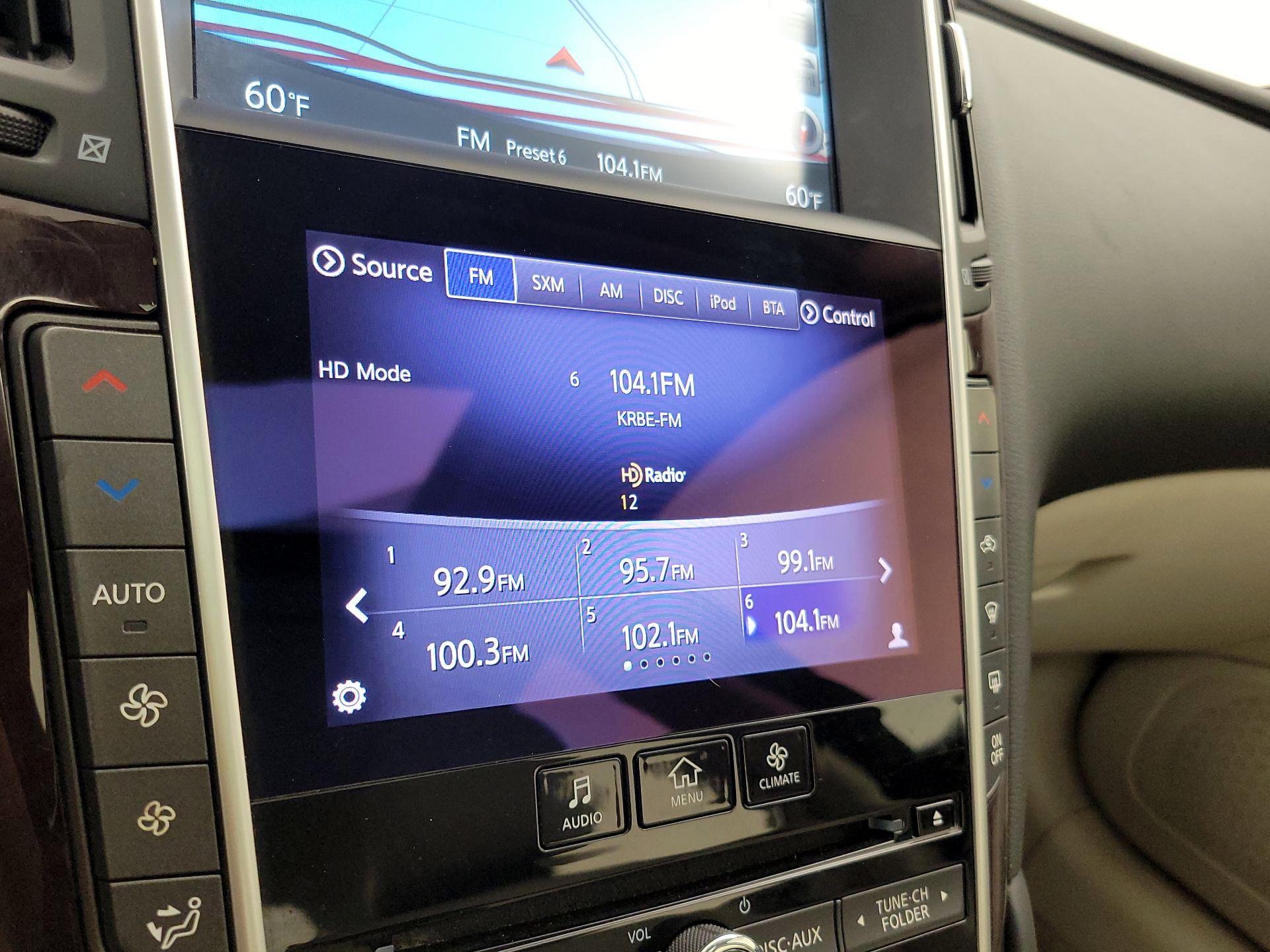 Thumbnail: 2014 INFINITI Q50 - 16