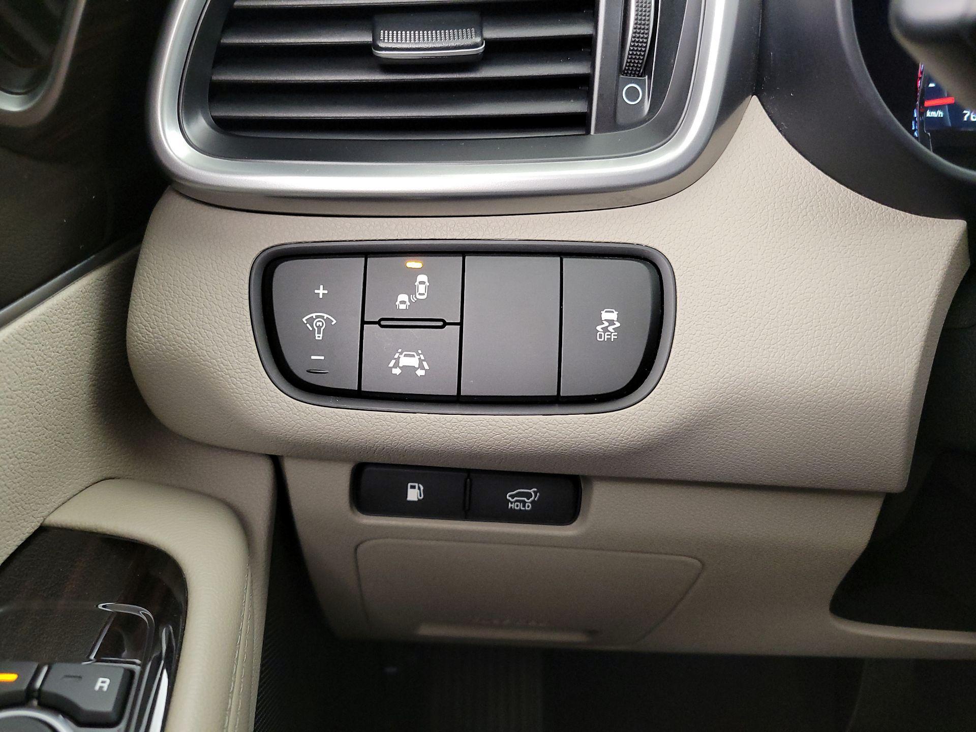 Thumbnail: 2019 Kia Sorento - 13