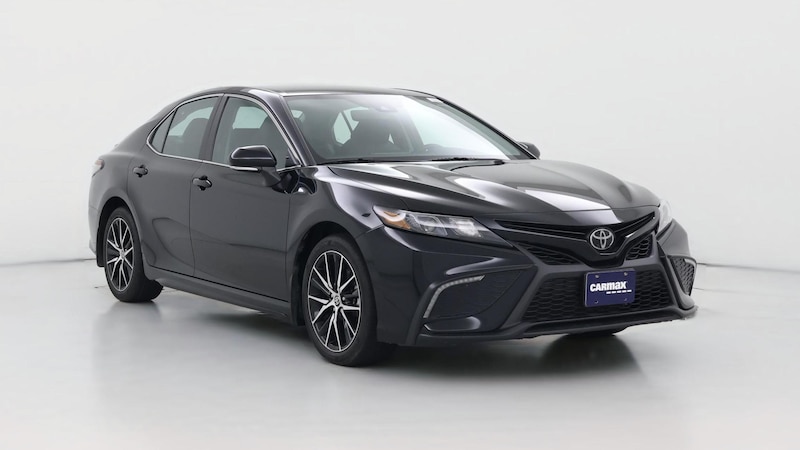 2024 Toyota Camry SE Hero Image
