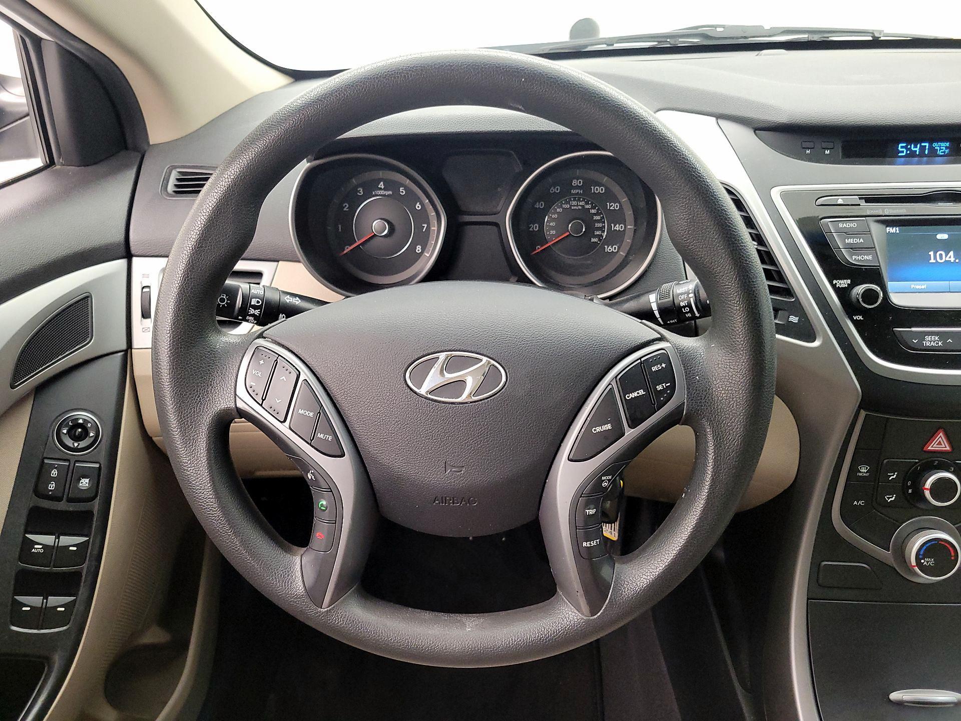 Thumbnail: 2015 Hyundai Elantra - 10
