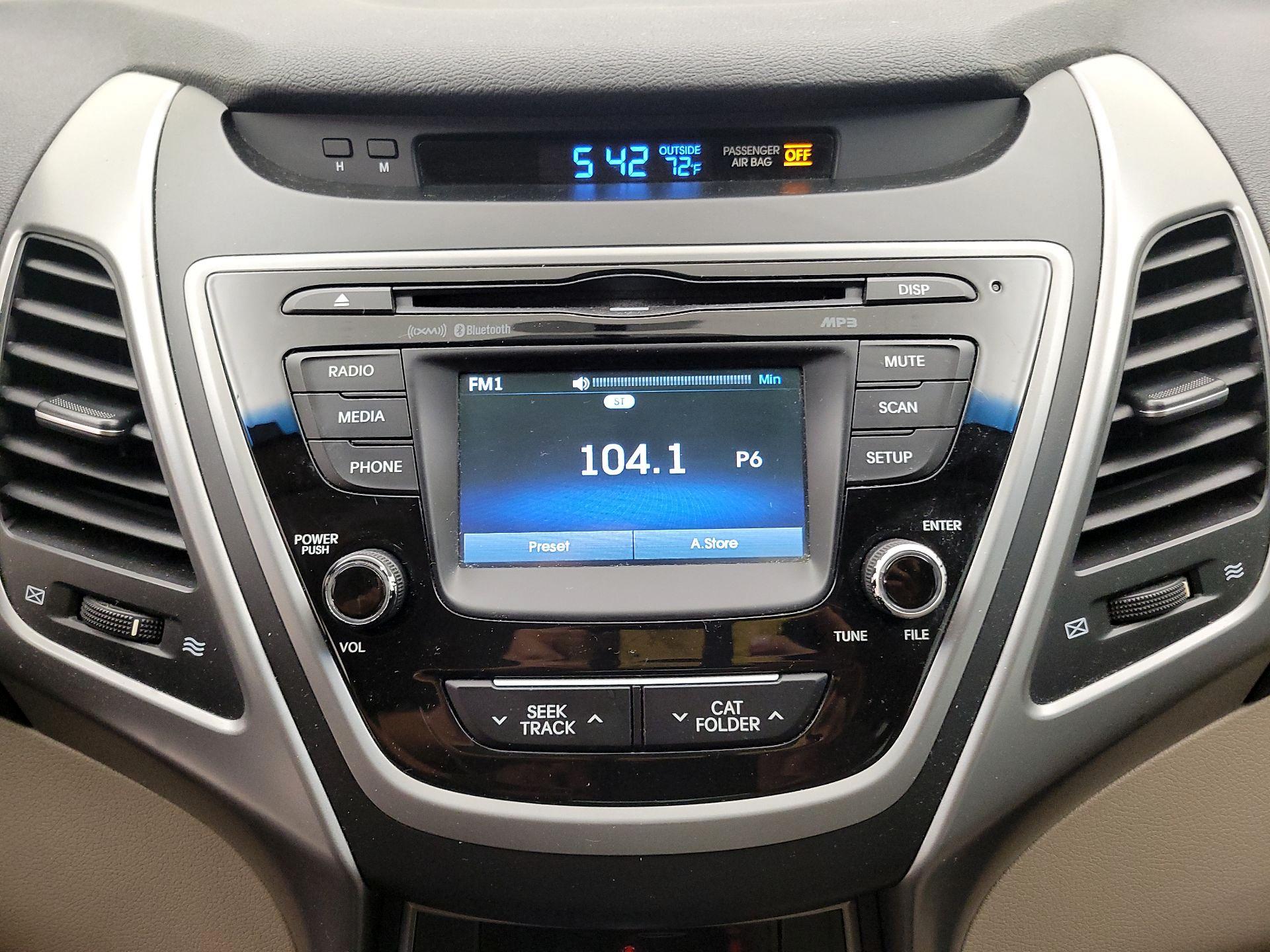 Thumbnail: 2015 Hyundai Elantra - 15