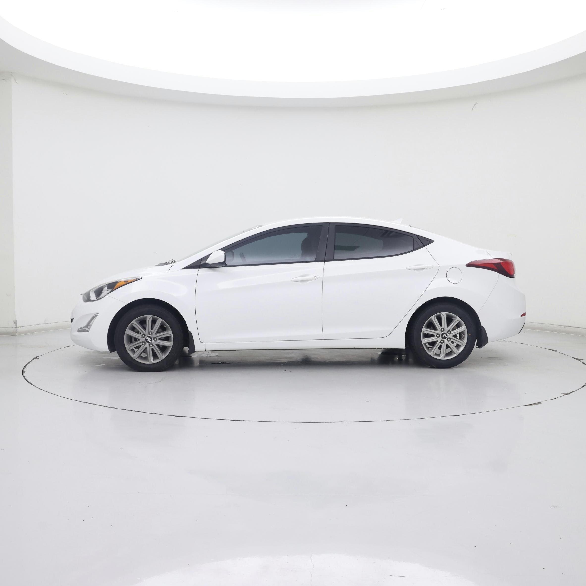 Thumbnail: 2015 Hyundai Elantra - 3