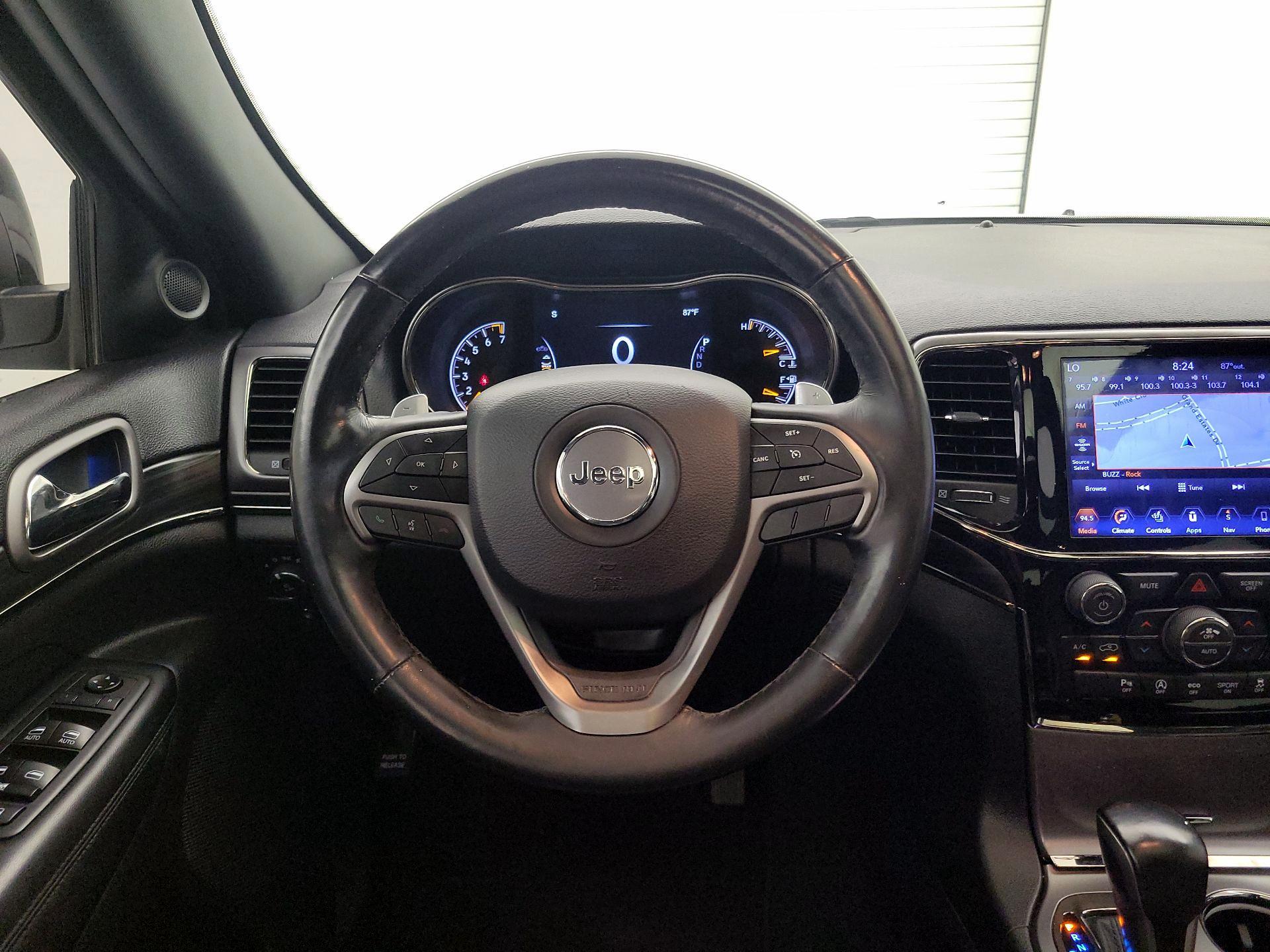 Thumbnail: 2020 Jeep Grand Cherokee - 10