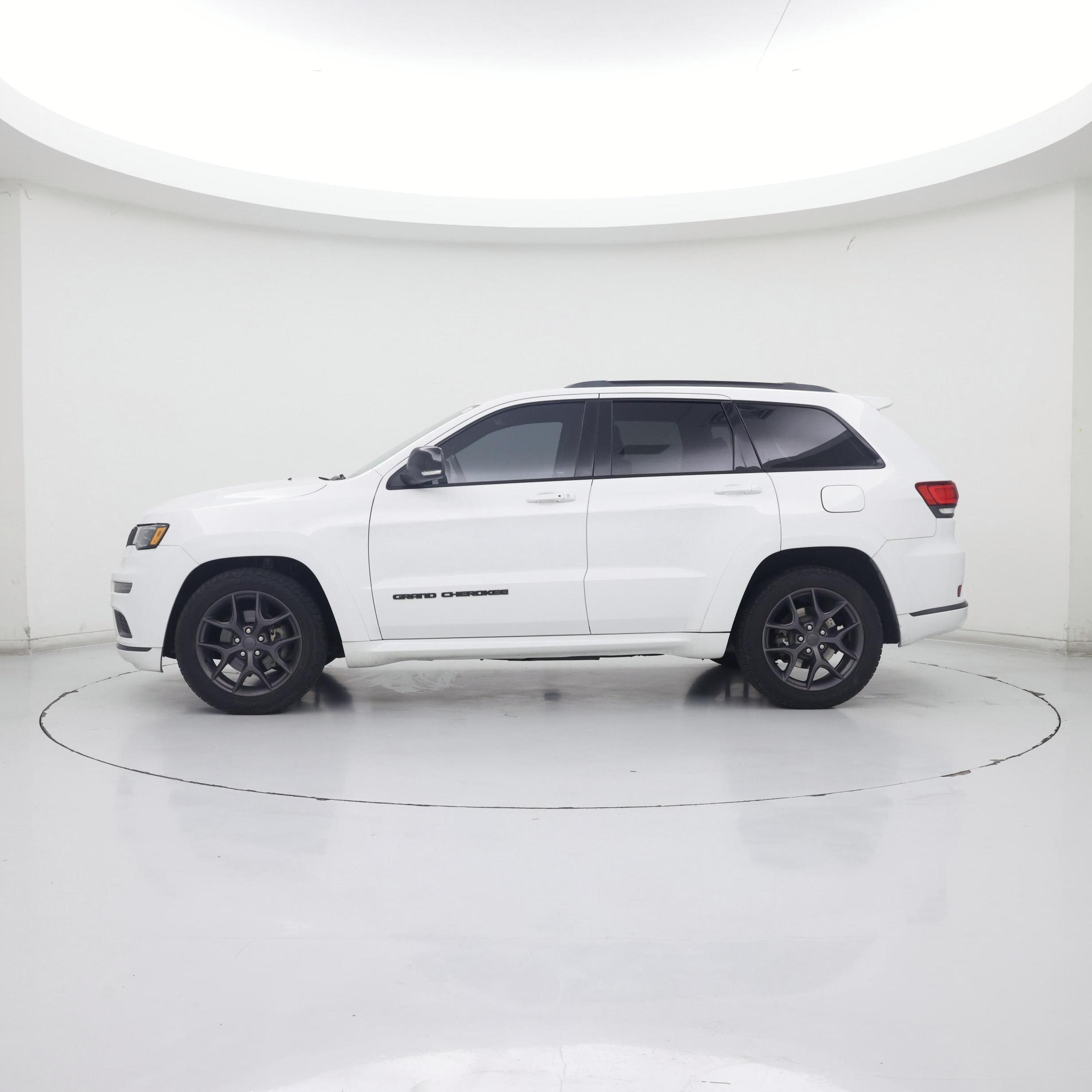Thumbnail: 2020 Jeep Grand Cherokee - 3