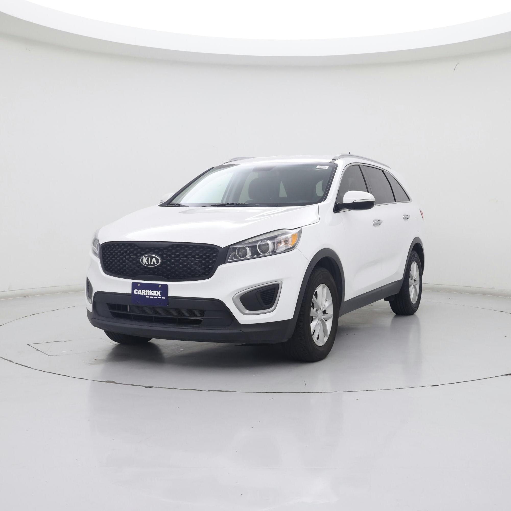 Thumbnail: 2017 Kia Sorento - 4