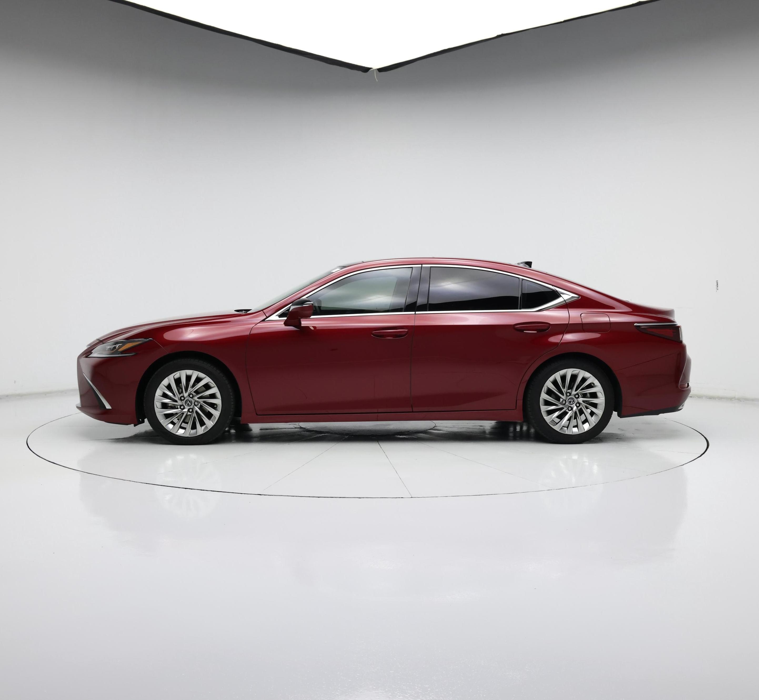 Thumbnail: 2021 Lexus ES - 3