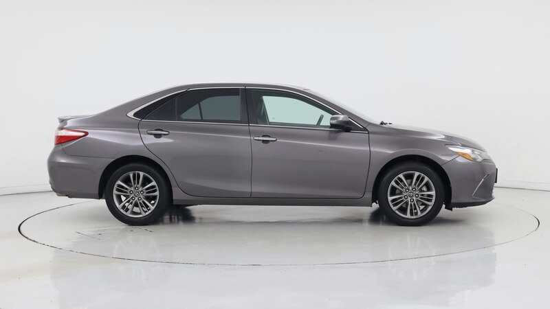 2017 Toyota Camry SE 7