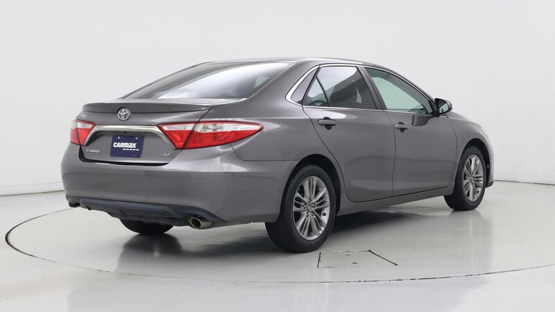 2017 Toyota Camry SE 8