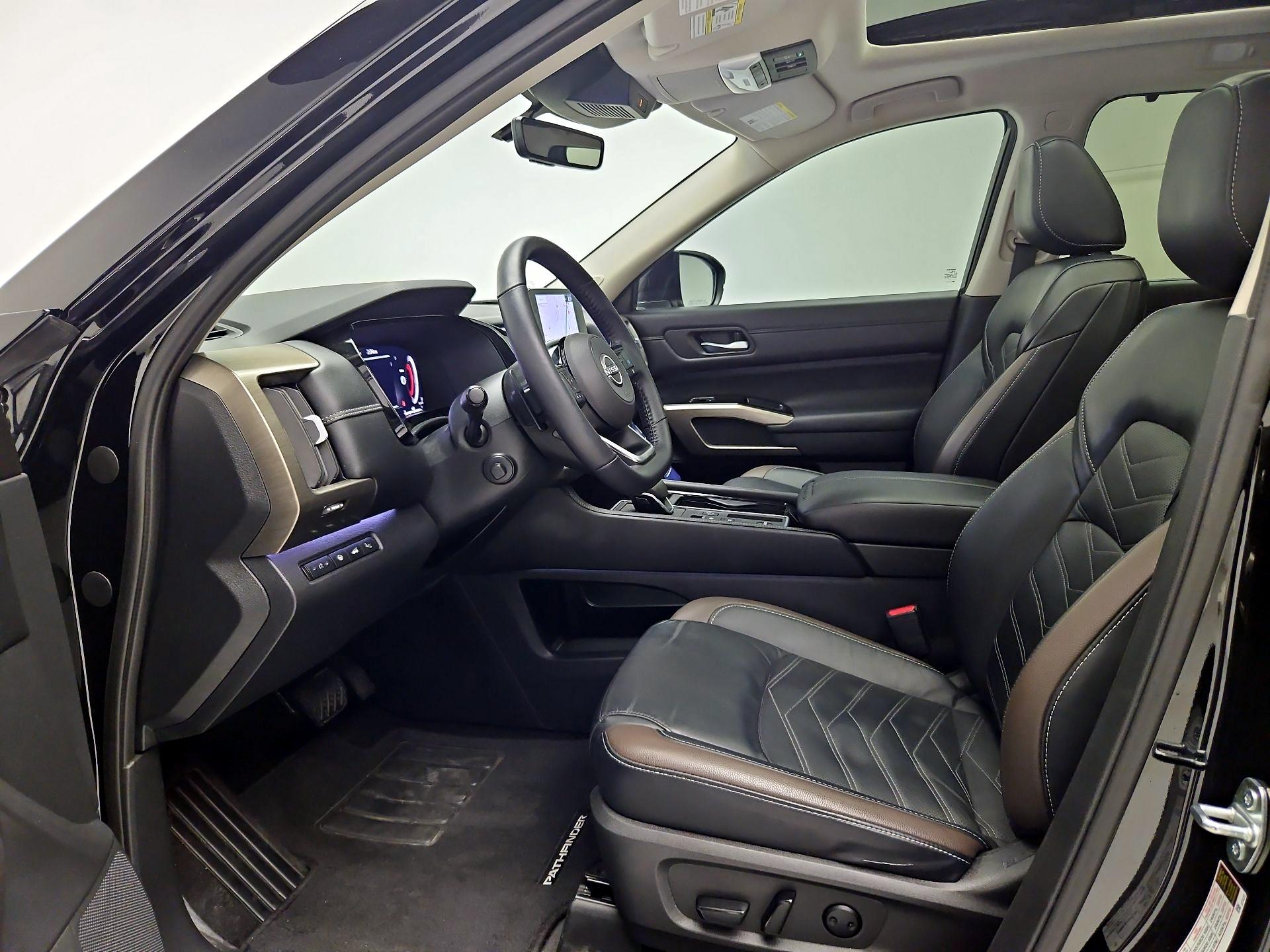 Thumbnail: 2023 Nissan Pathfinder - 11