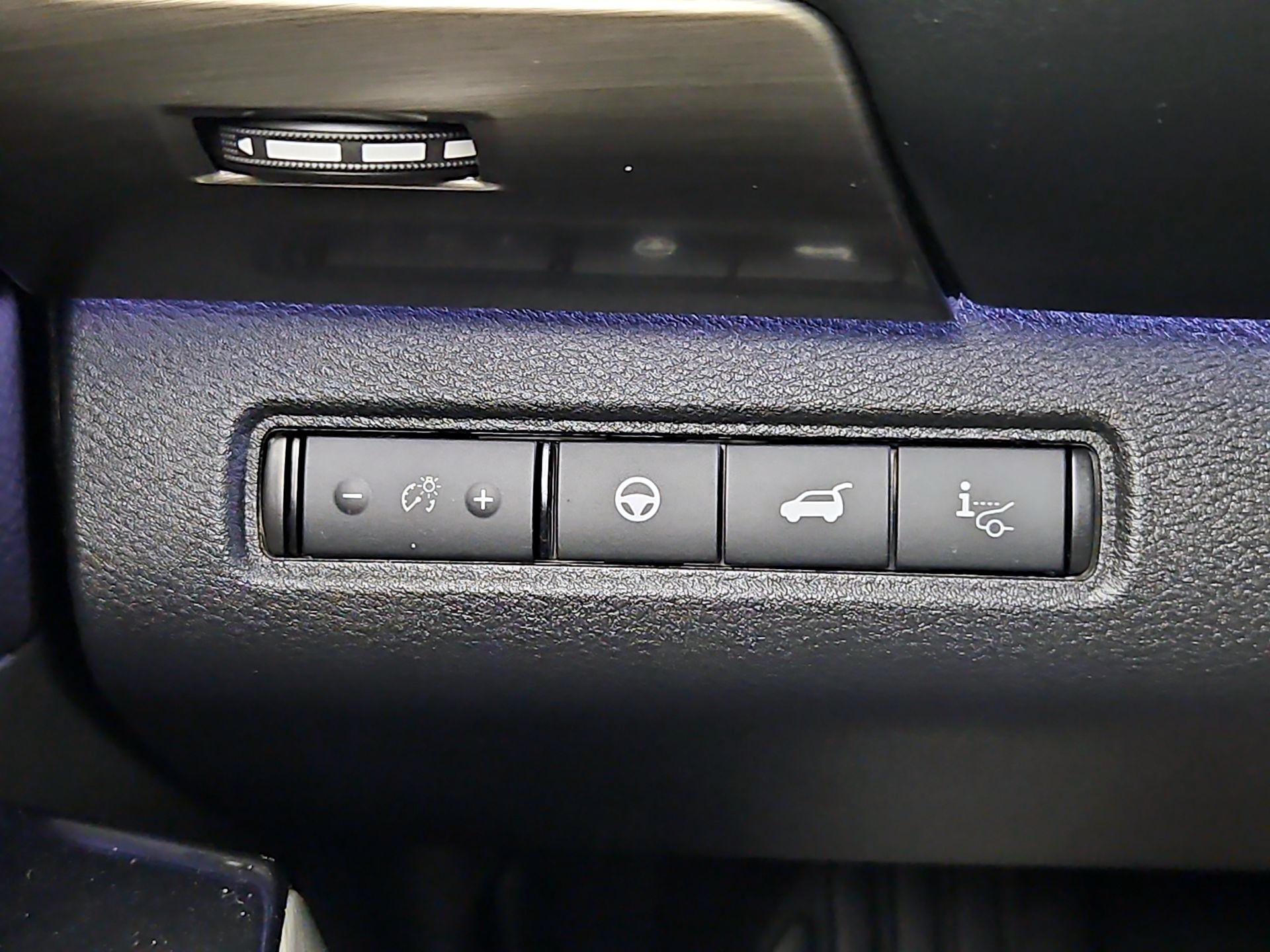 Thumbnail: 2023 Nissan Pathfinder - 13
