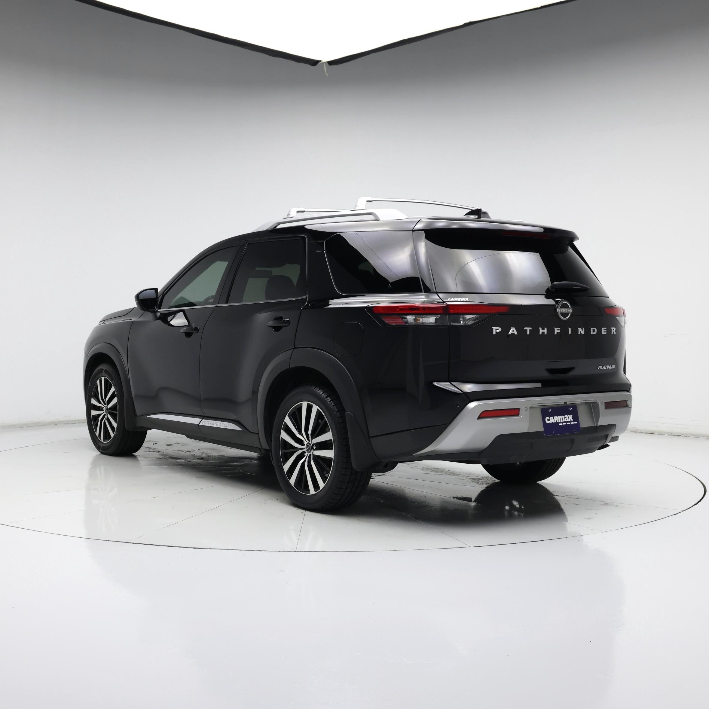 Thumbnail: 2023 Nissan Pathfinder - 2