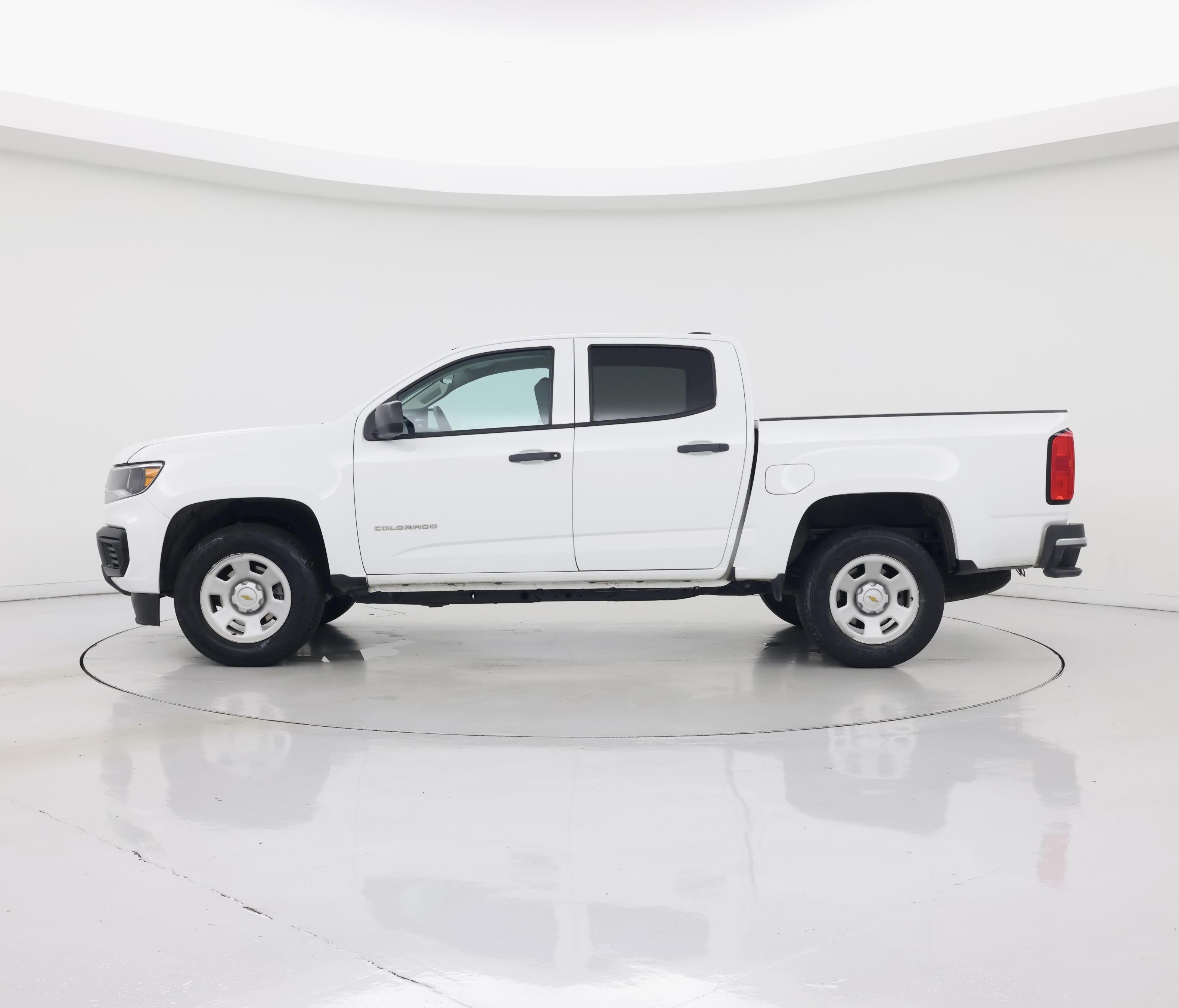 Thumbnail: 2022 Chevrolet Colorado - 3