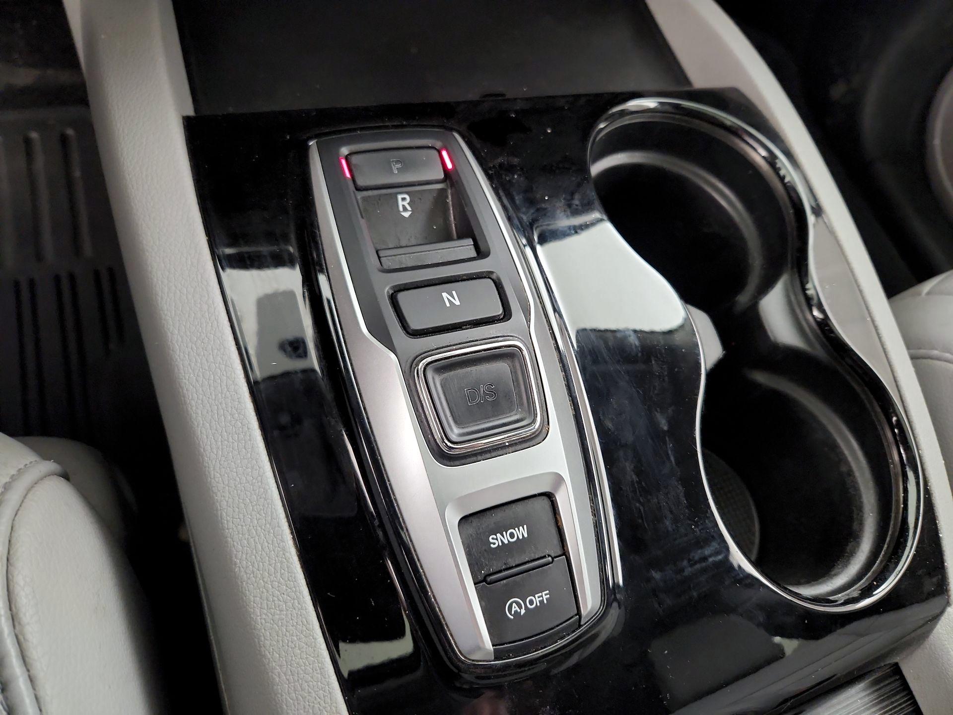 Thumbnail: 2016 Honda Pilot - 18