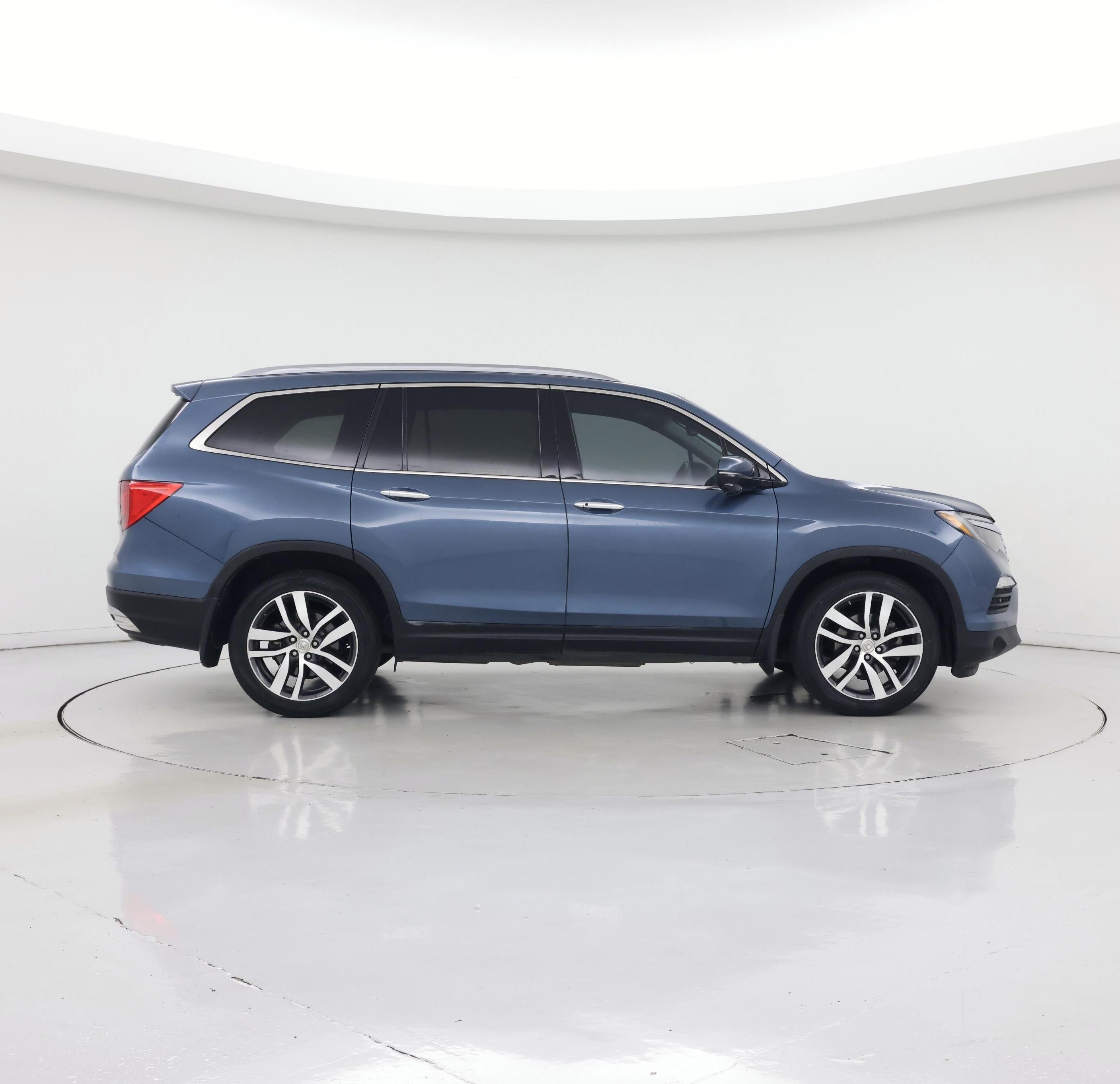 Thumbnail: 2016 Honda Pilot - 7