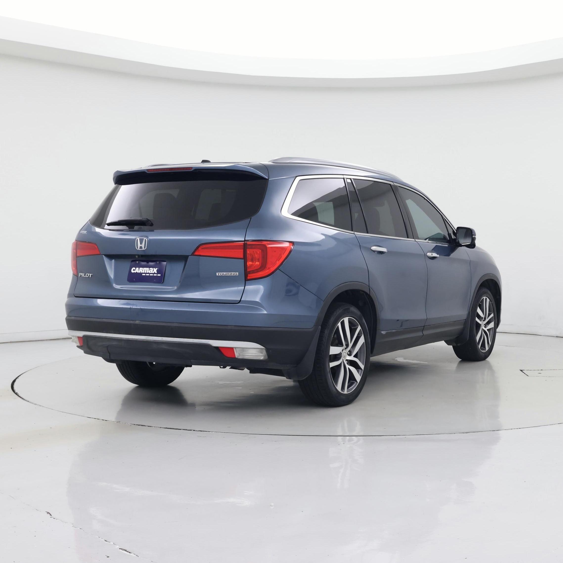 Thumbnail: 2016 Honda Pilot - 8