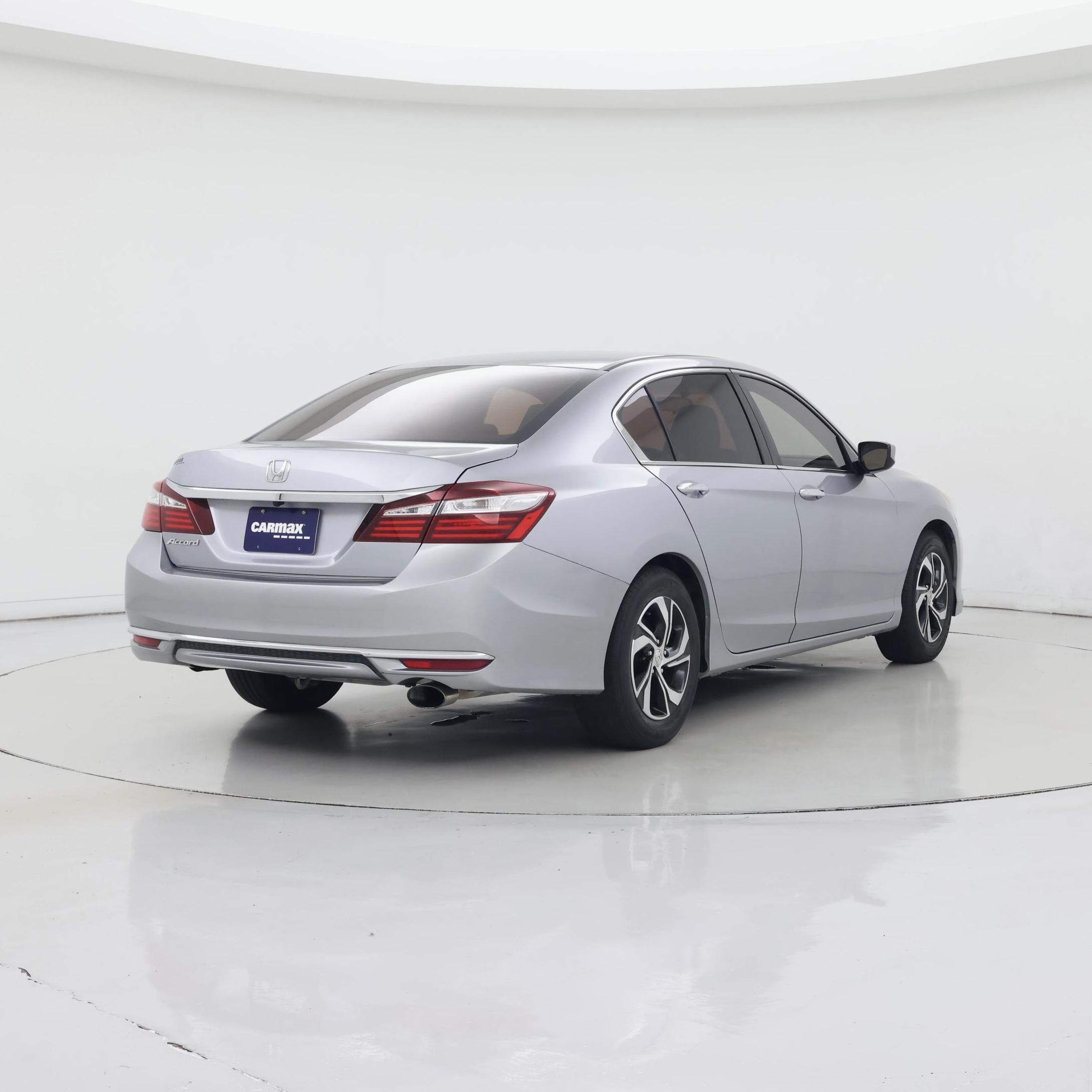 Thumbnail: 2016 Honda Accord - 8