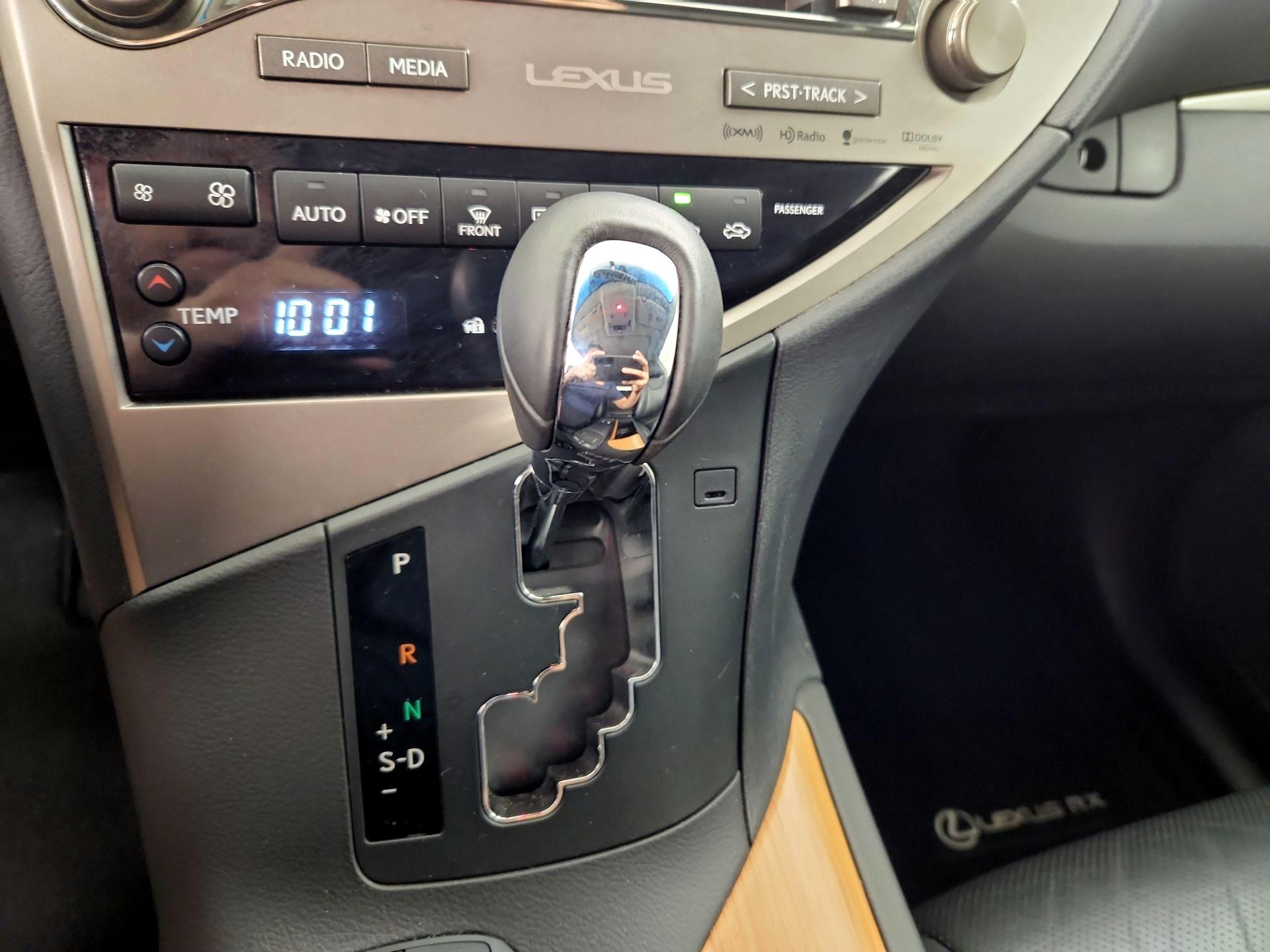 Thumbnail: 2015 Lexus RX - 17