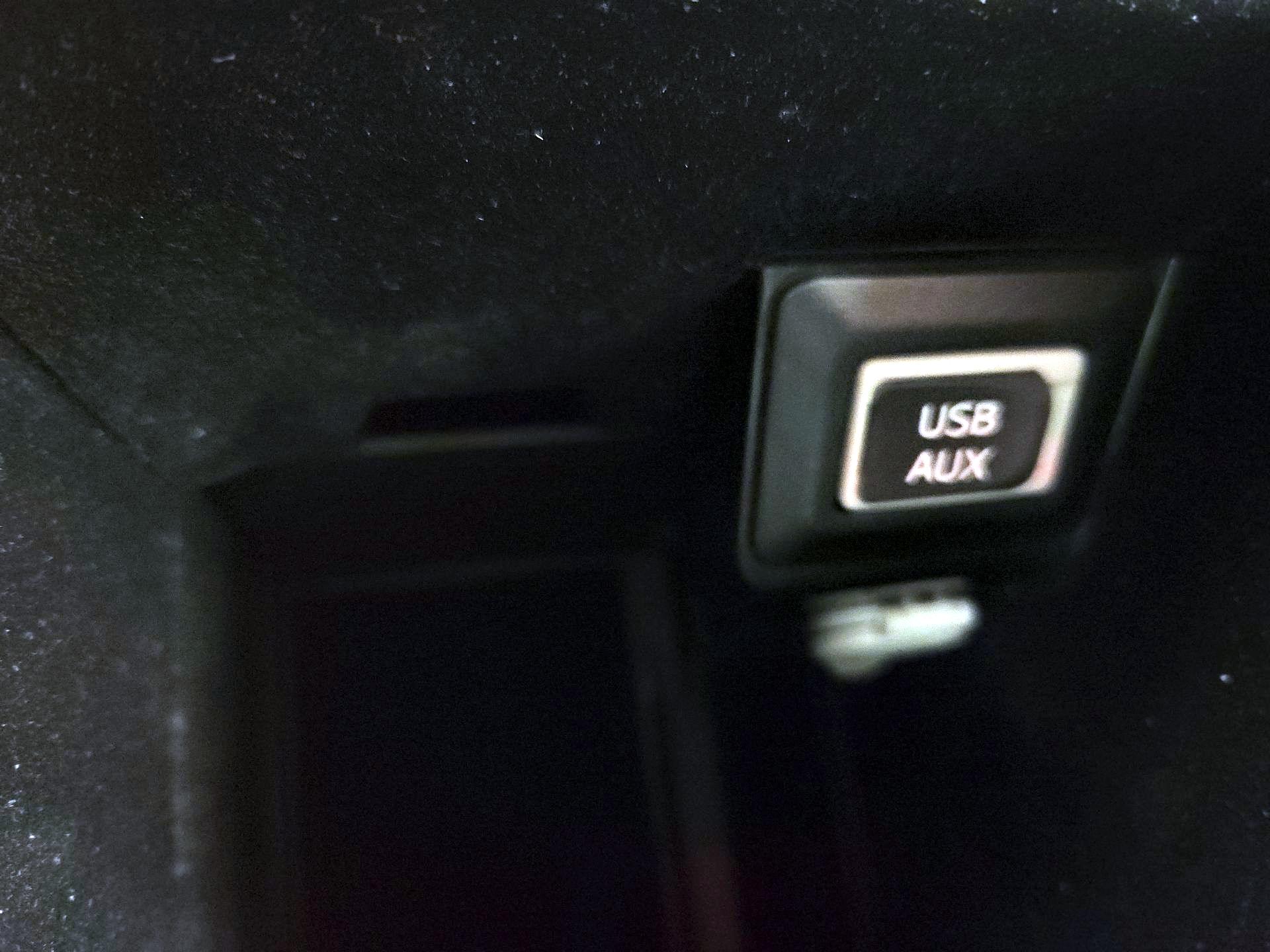 Thumbnail: 2015 Lexus RX - 18
