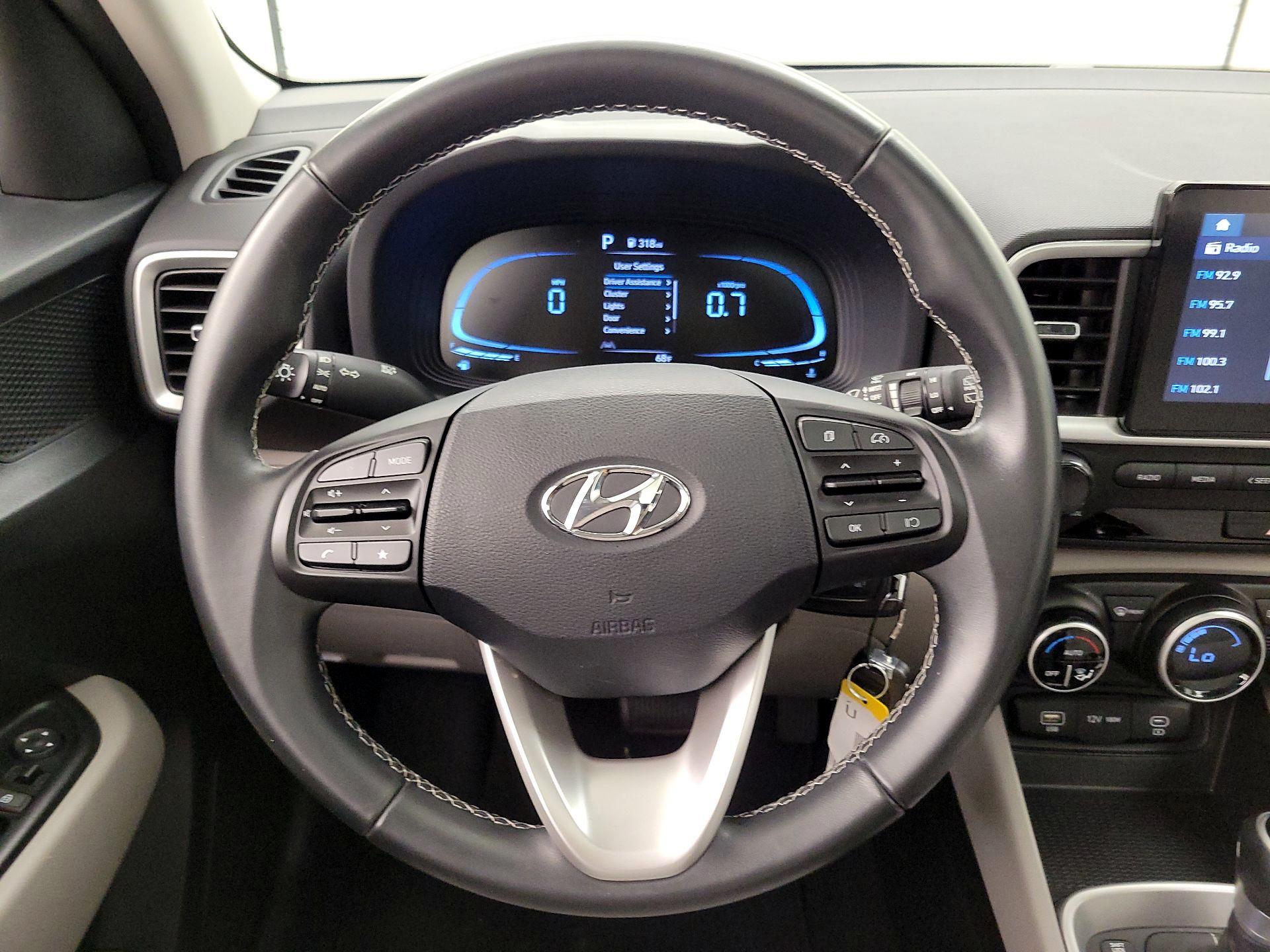 Thumbnail: 2023 Hyundai Venue - 10