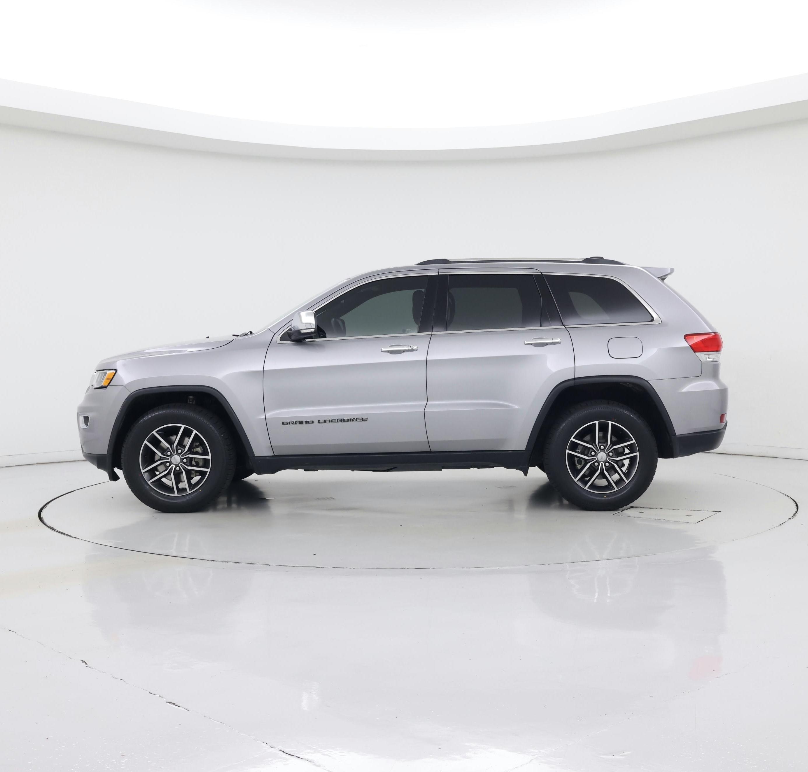 Thumbnail: 2018 Jeep Grand Cherokee - 3
