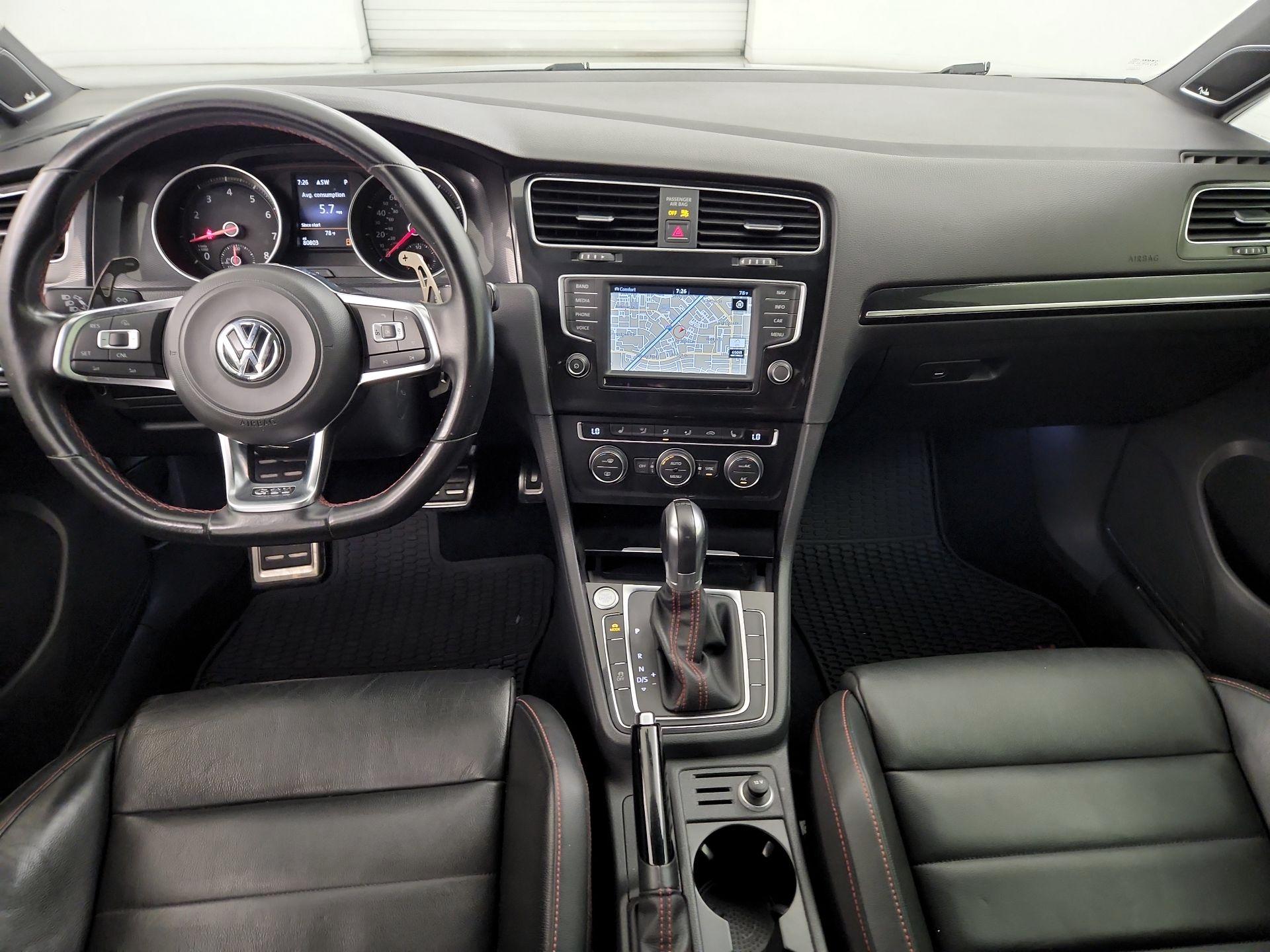 Thumbnail: 2016 Volkswagen Golf - 9