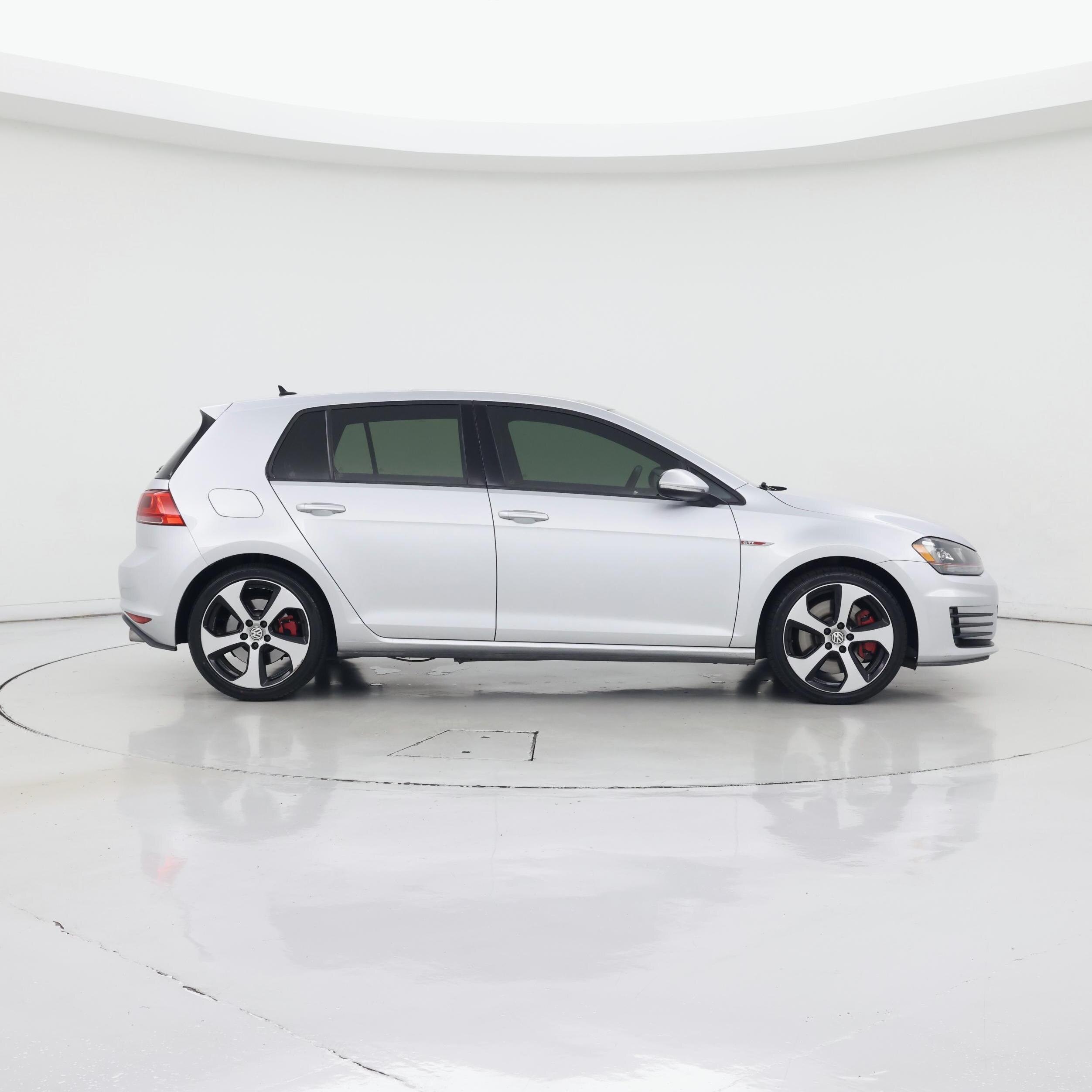 Thumbnail: 2016 Volkswagen Golf - 7