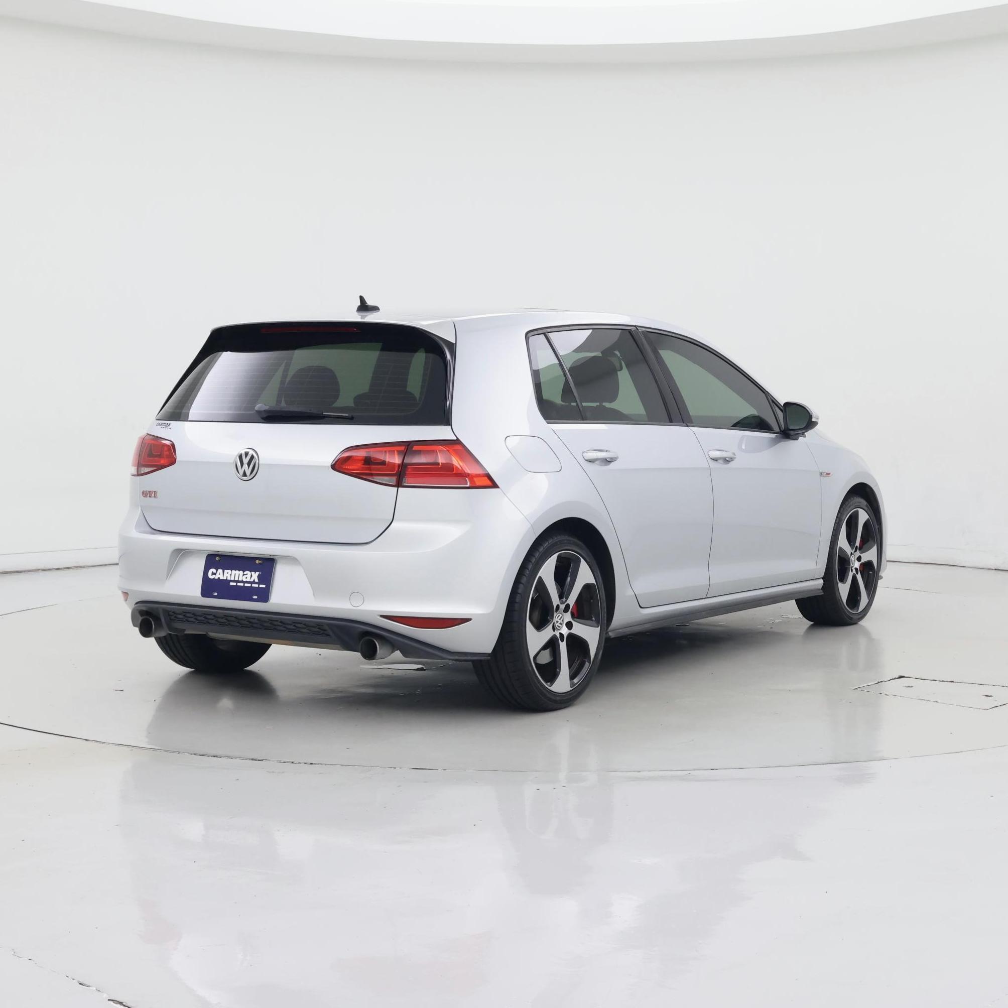 Thumbnail: 2016 Volkswagen Golf - 8