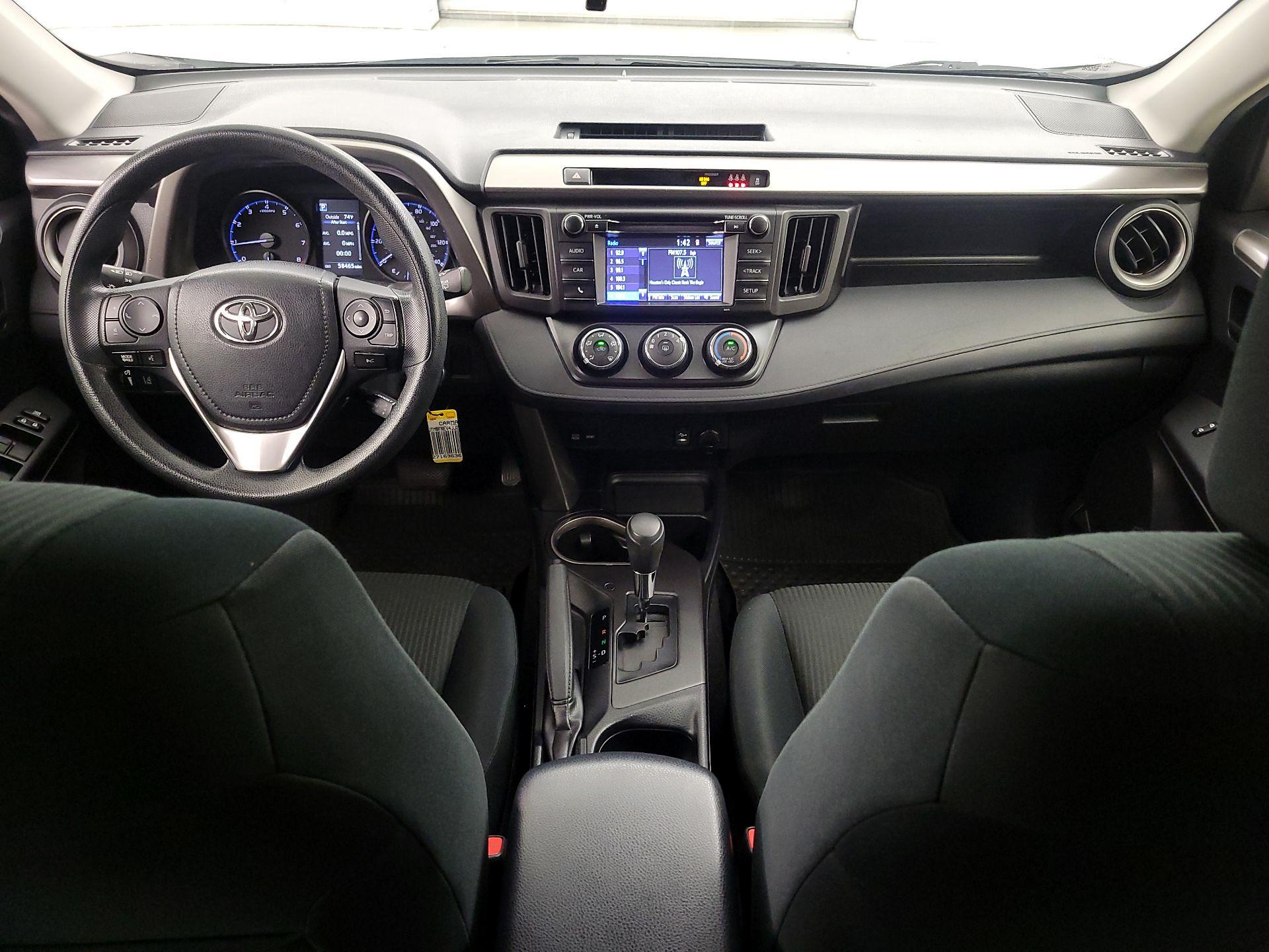 Thumbnail: 2018 Toyota RAV4 - 9