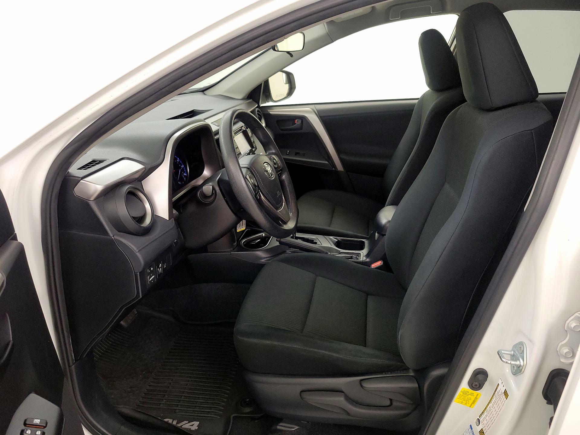 Thumbnail: 2018 Toyota RAV4 - 11