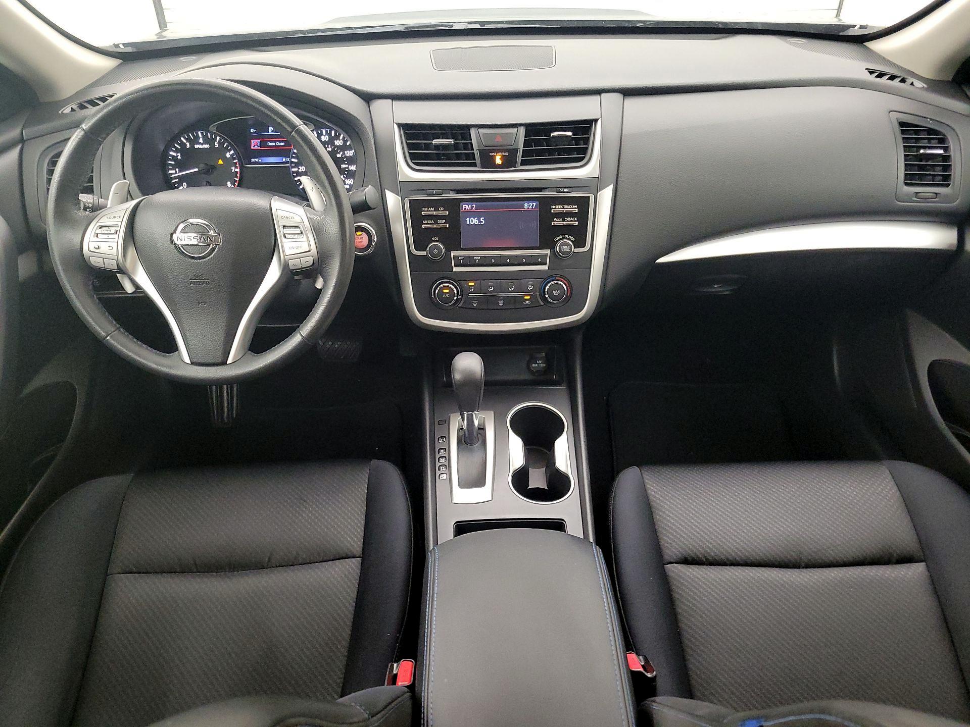 Thumbnail: 2016 Nissan Altima - 9