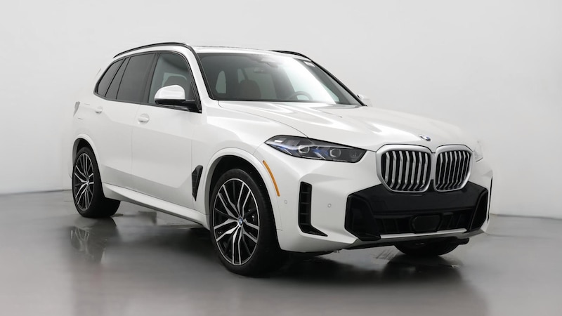 2025 BMW X5 sDrive40i Hero Image